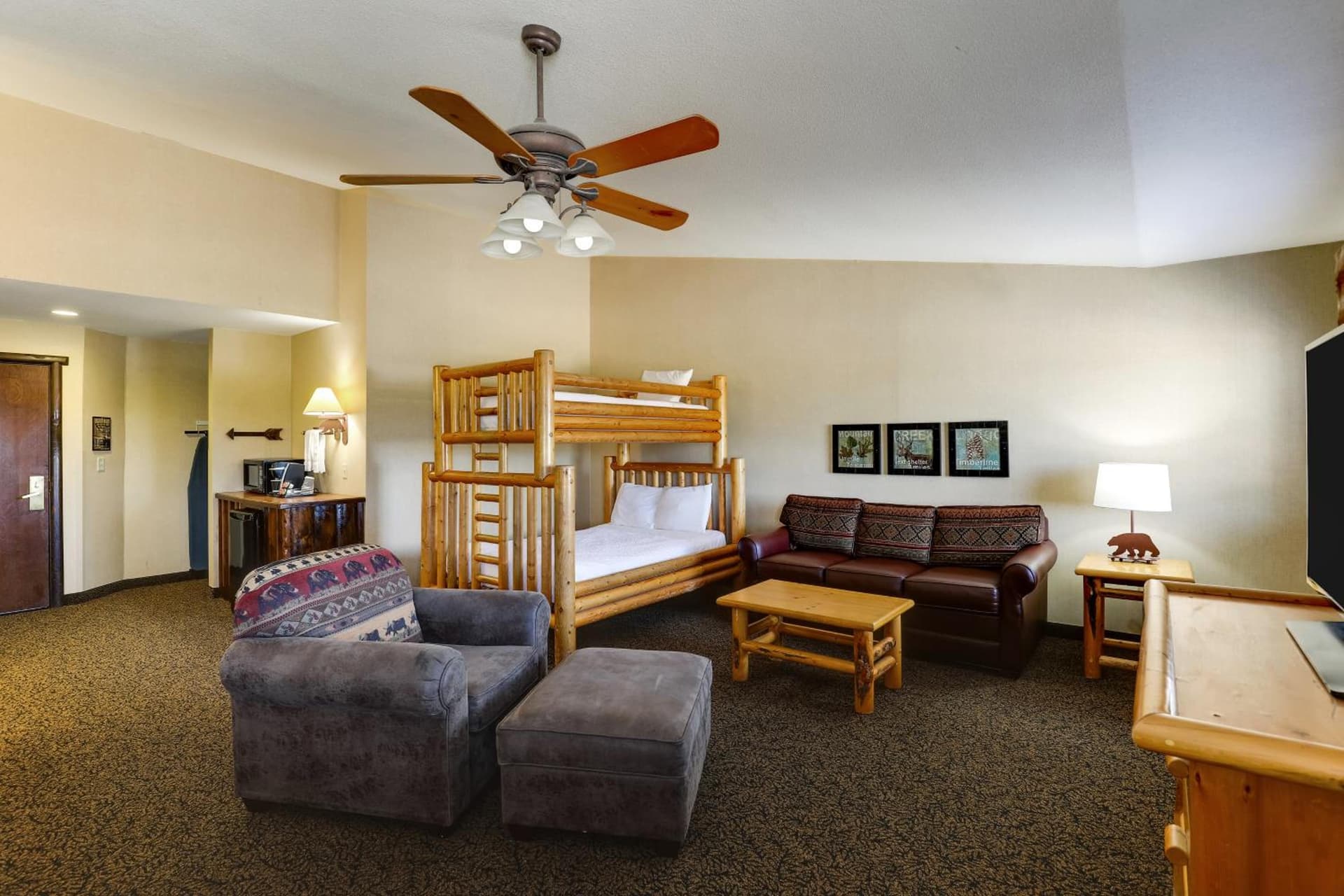 Stoney Creek Hotel Columbia gallery photo in Columbia, MO — image 16