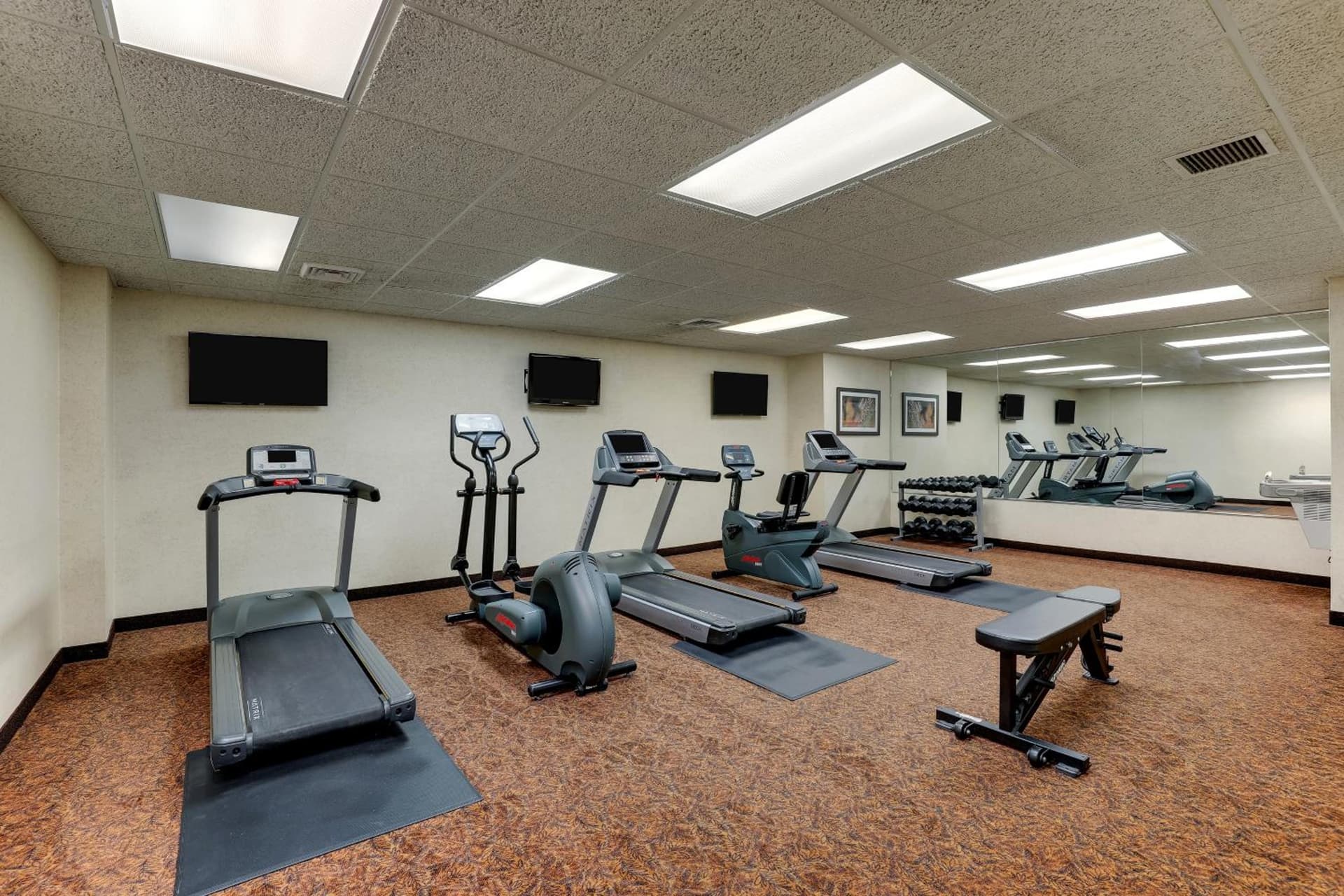 Stoney Creek Hotel Columbia gallery photo in Columbia, MO — image 8