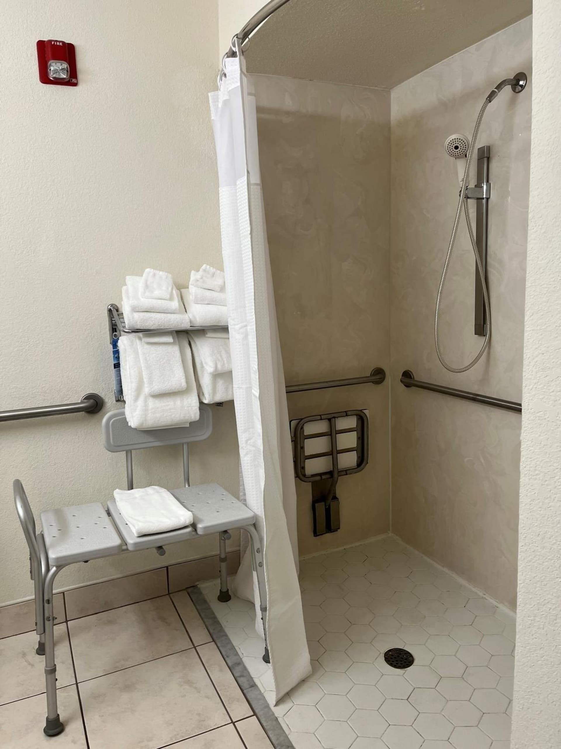 Microtel Inn and Suites by Wyndham - Lady Lake/ The Villages gallery photo in The Villages, FL — image 16