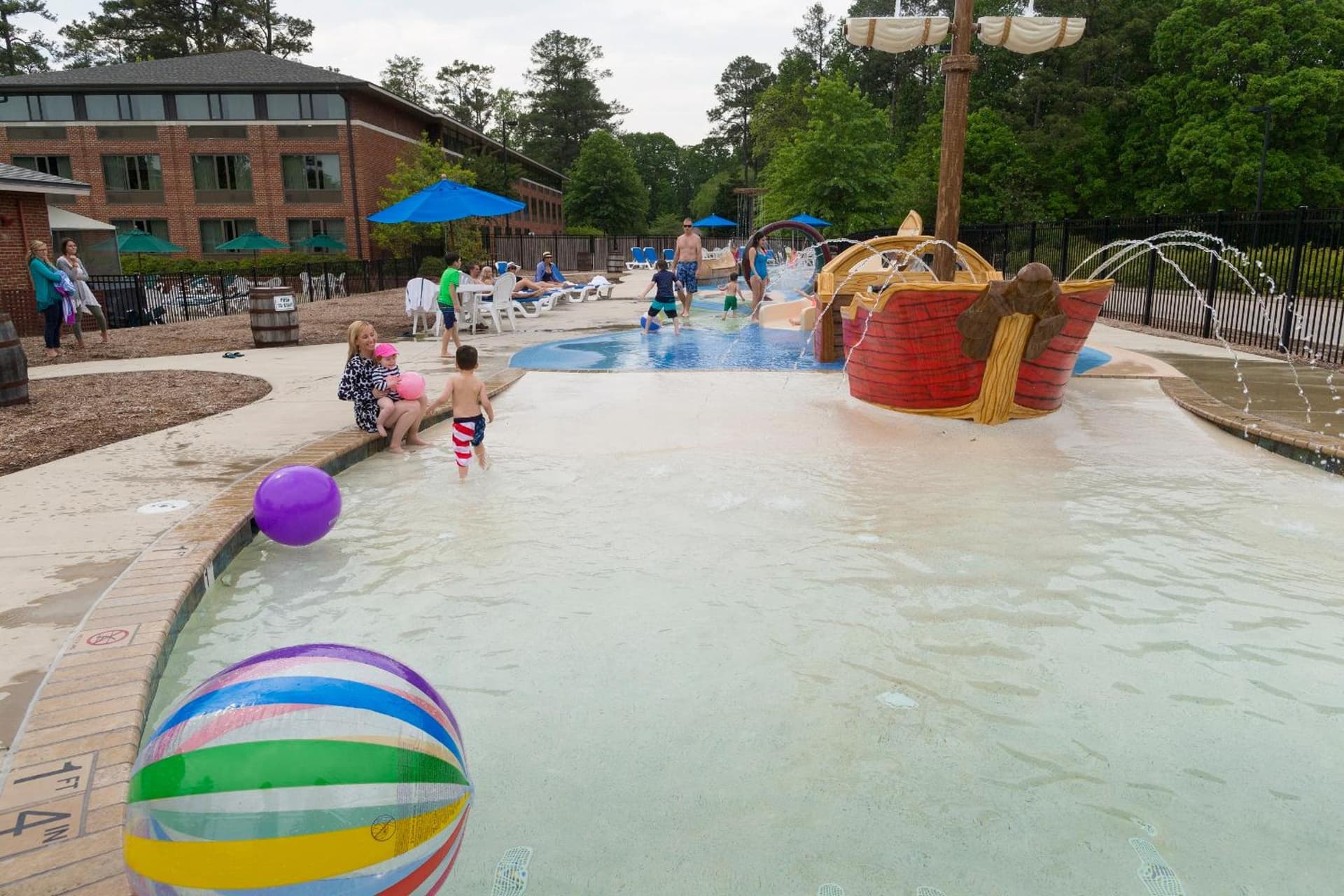 Williamsburg Woodlands Hotel & Suites, an official Colonial Williamsburg Hotel gallery photo in Williamsburg, VA — image 44