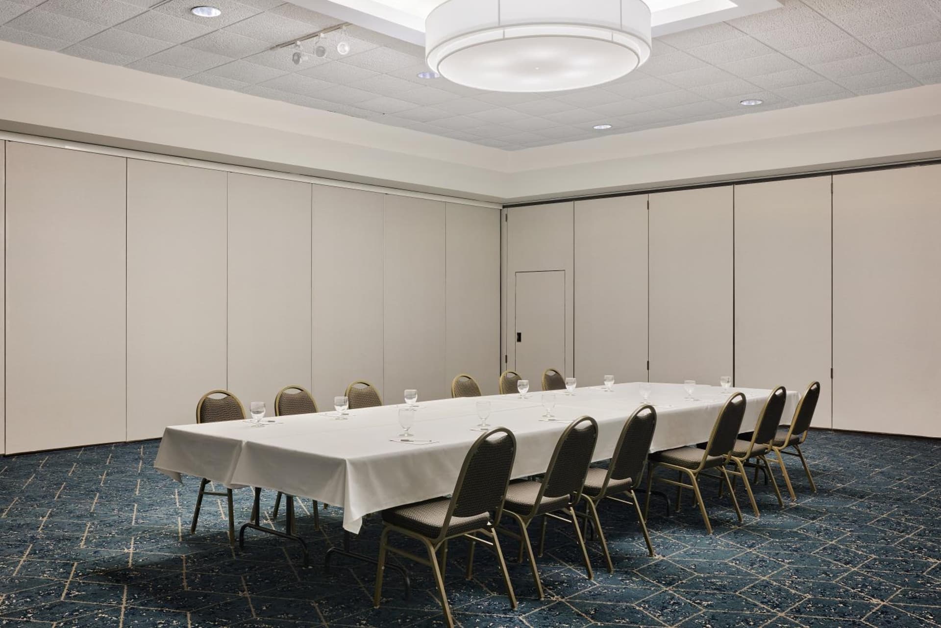 Hilton Garden Inn Champaign/ Urbana property views in Champaign, IL — gallery photo 3