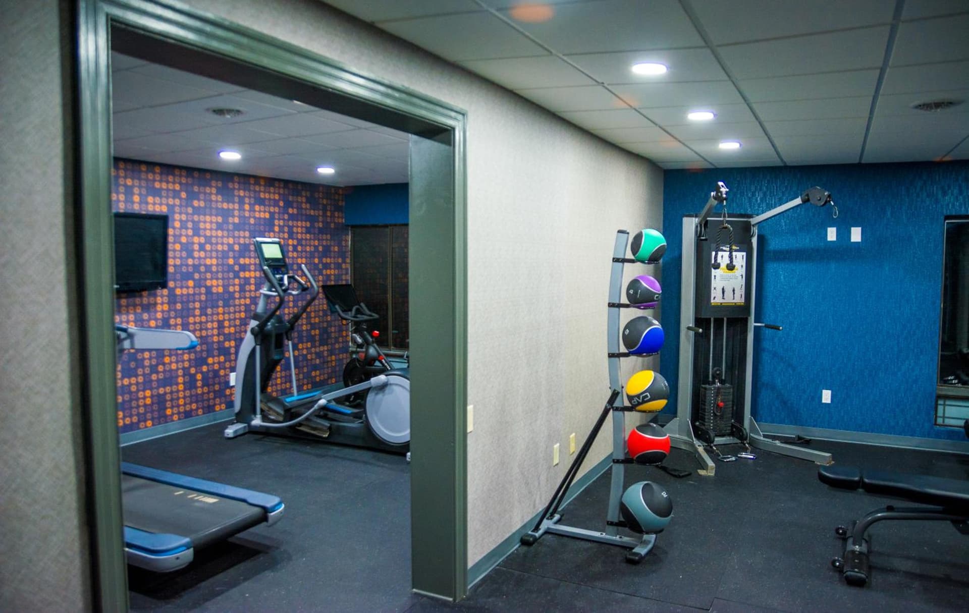 La Quinta Inn & Suites by Wyndham Fayetteville I-95 gallery photo in Fayetteville, NC — image 44