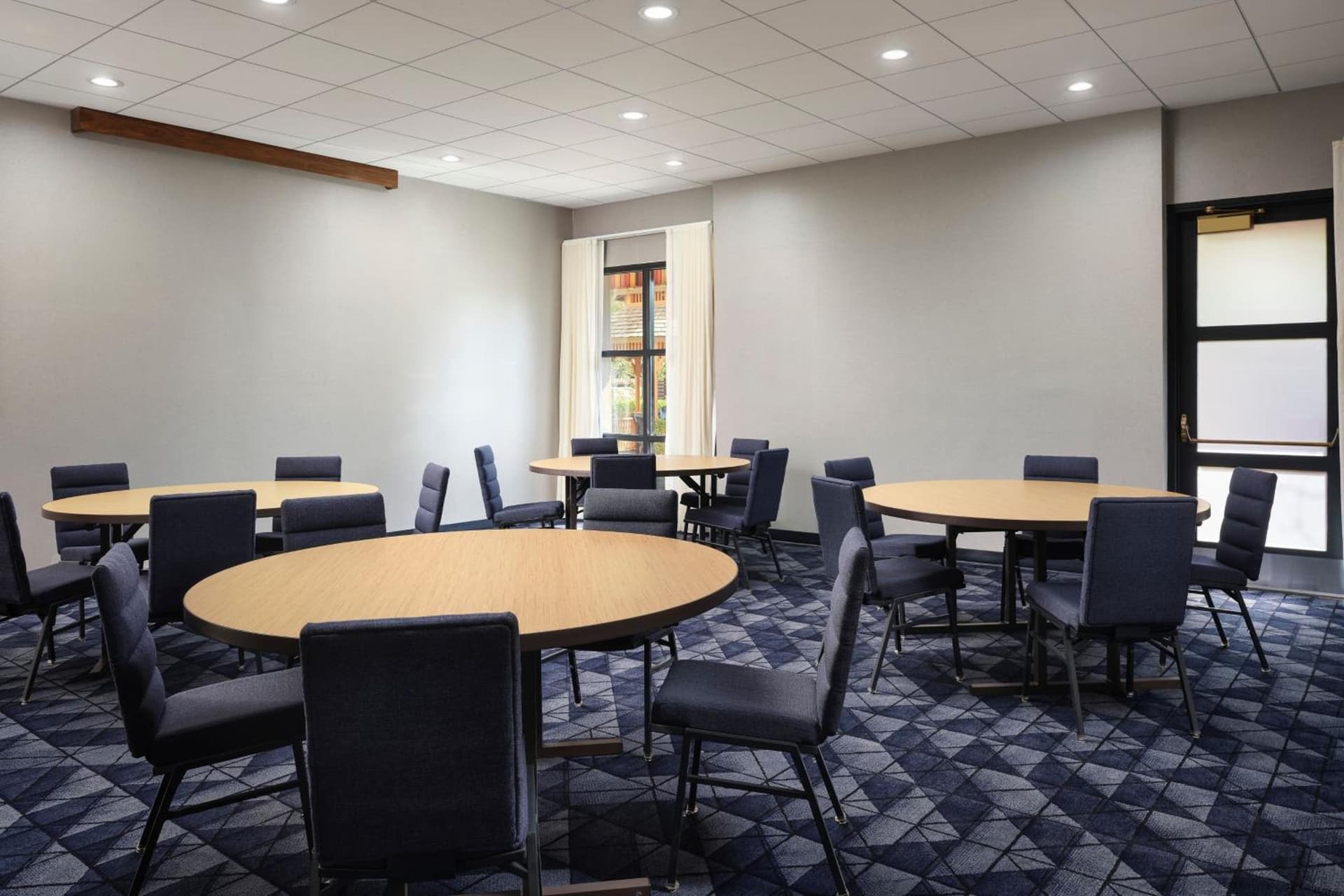 Courtyard by Marriott Santa Rosa interior in Santa Rosa, CA — gallery photo 2