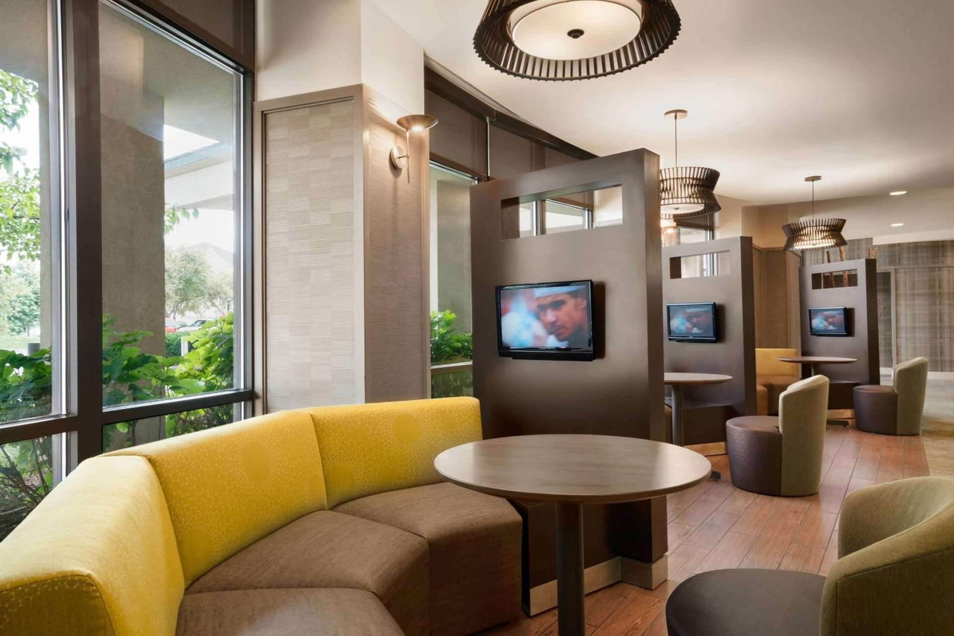 Courtyard by Marriott Middletown Goshen gallery photo in Middletown, NY — image 24