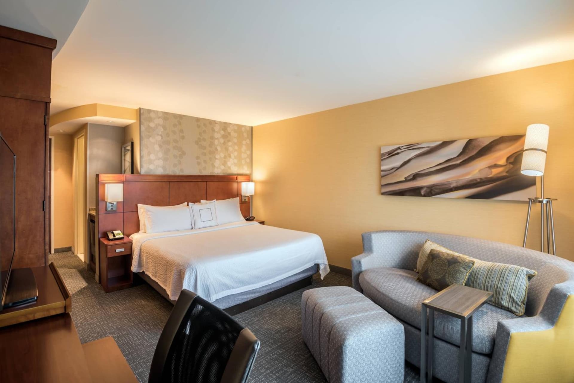 Courtyard by Marriott Waldorf gallery photo in Waldorf, MD — image 11