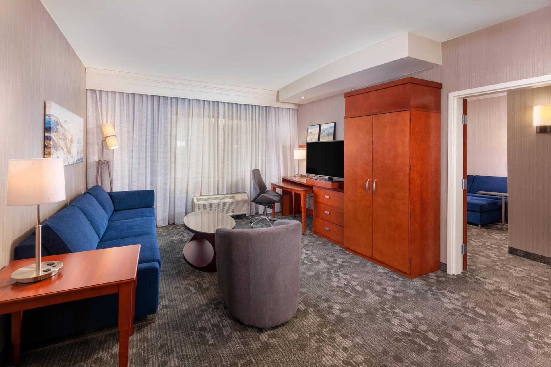 Courtyard by Marriott Santa Ana Orange County gallery photo in Santa Ana, CA — image 5
