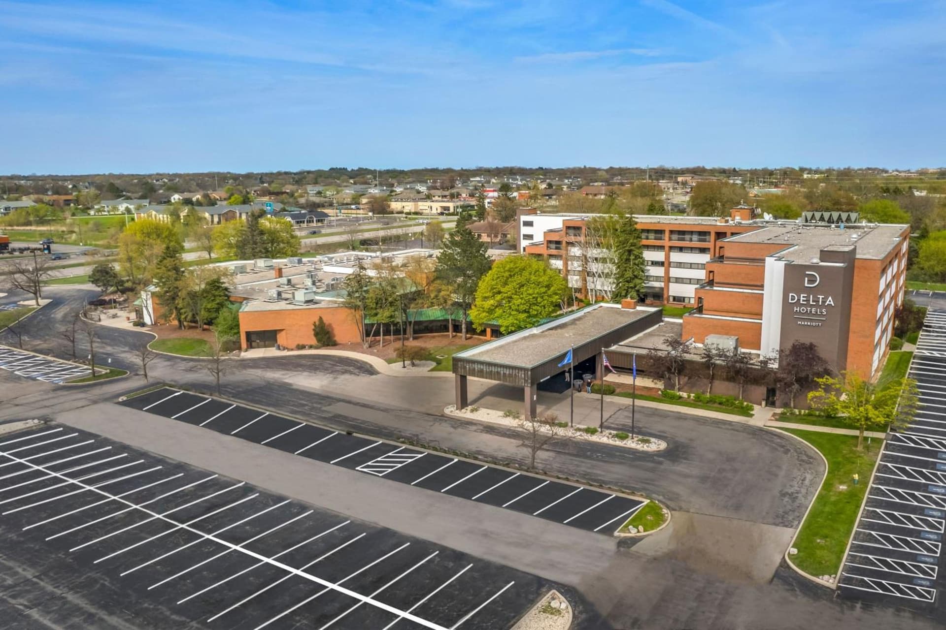 Delta Hotels by Marriott Mount Pleasant property views in Racine, WI — gallery photo 3