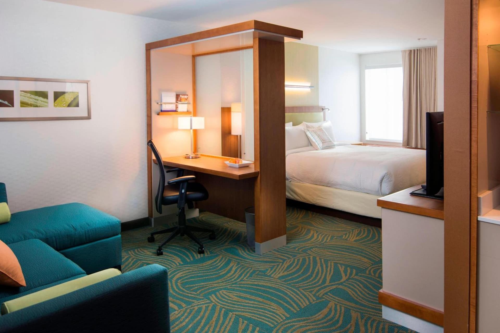 SpringHill Suites by Marriott Wisconsin Dells interior in Wisconsin Dells, WI — gallery photo 2