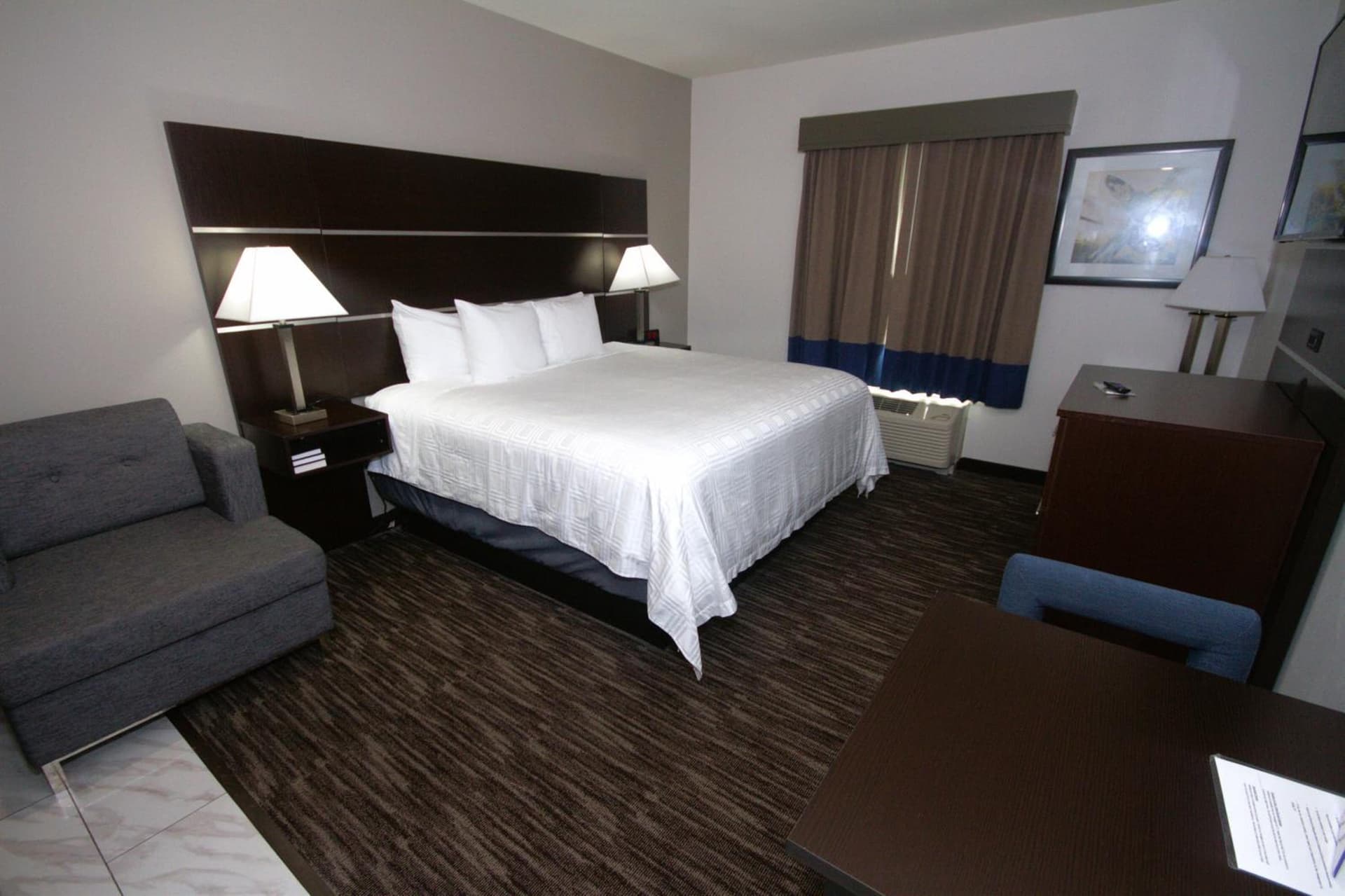 Atrium Hotel and Suites DFW Airport gallery photo in Irving, TX — image 37