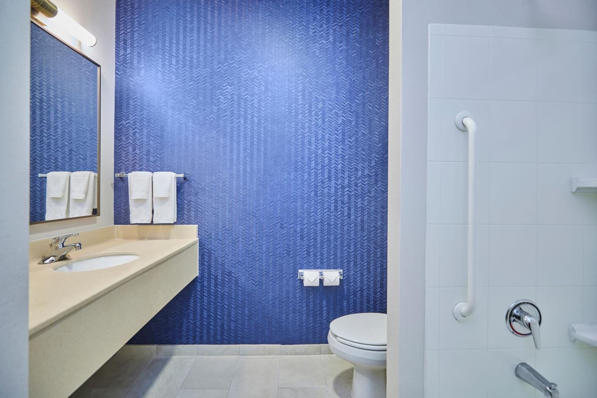 Fairfield Inn & Suites Burlington gallery photo in Burlington, WA — image 7