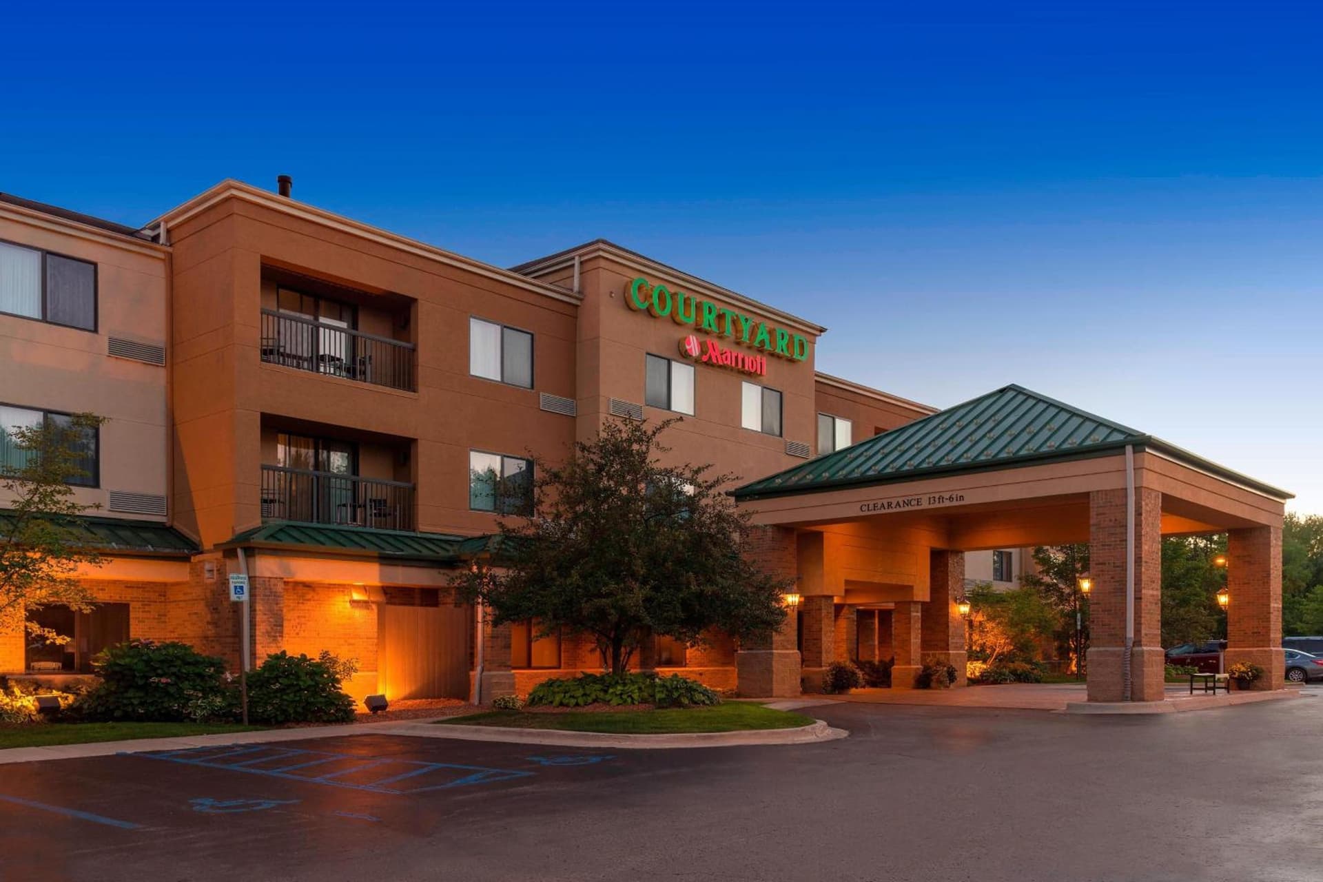 Courtyard by Marriott Traverse City — hotel in Traverse City, Michigan