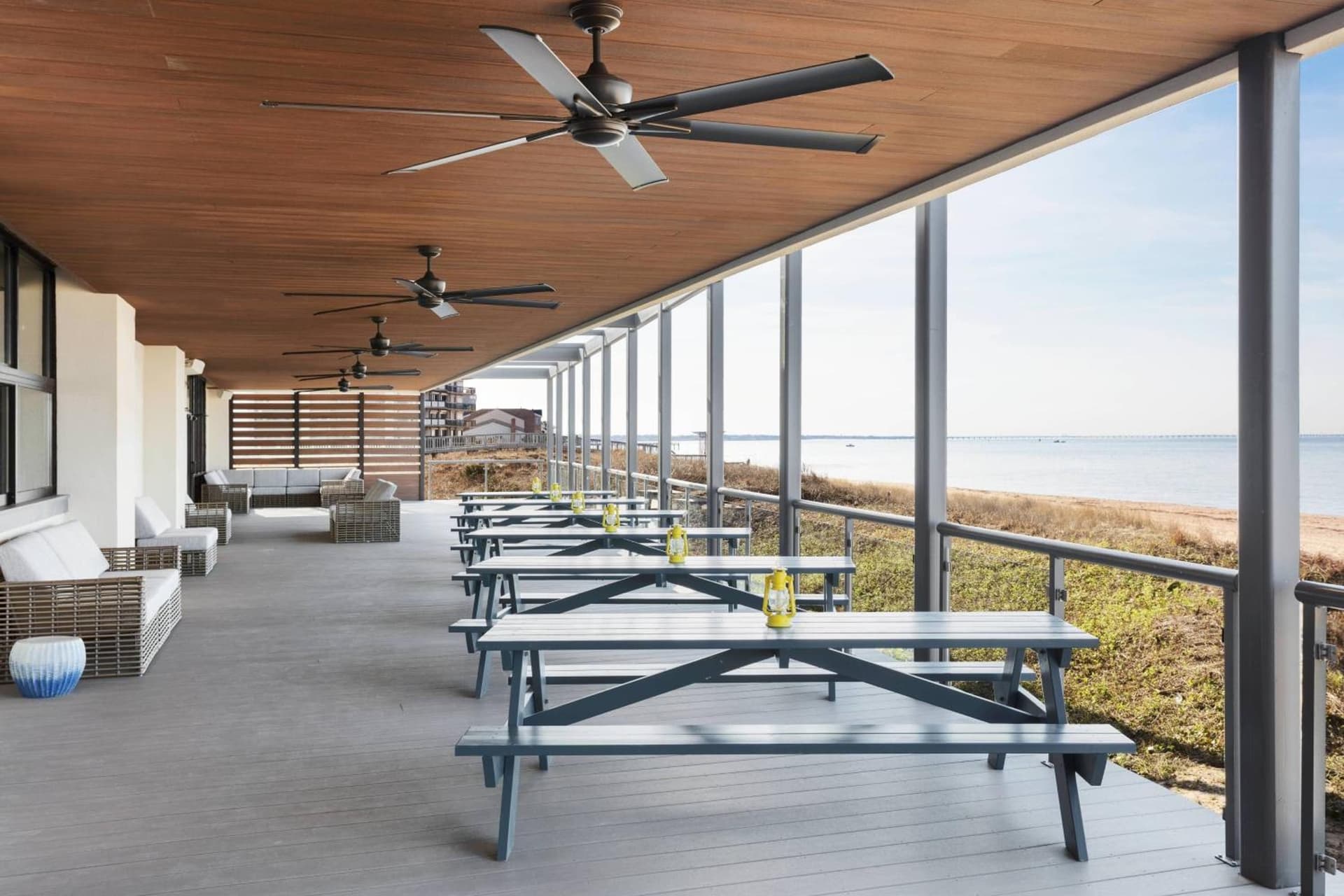 Delta Hotels by Marriott™ Virginia Beach Waterfront Suites gallery photo in Virginia Beach, VA — image 19