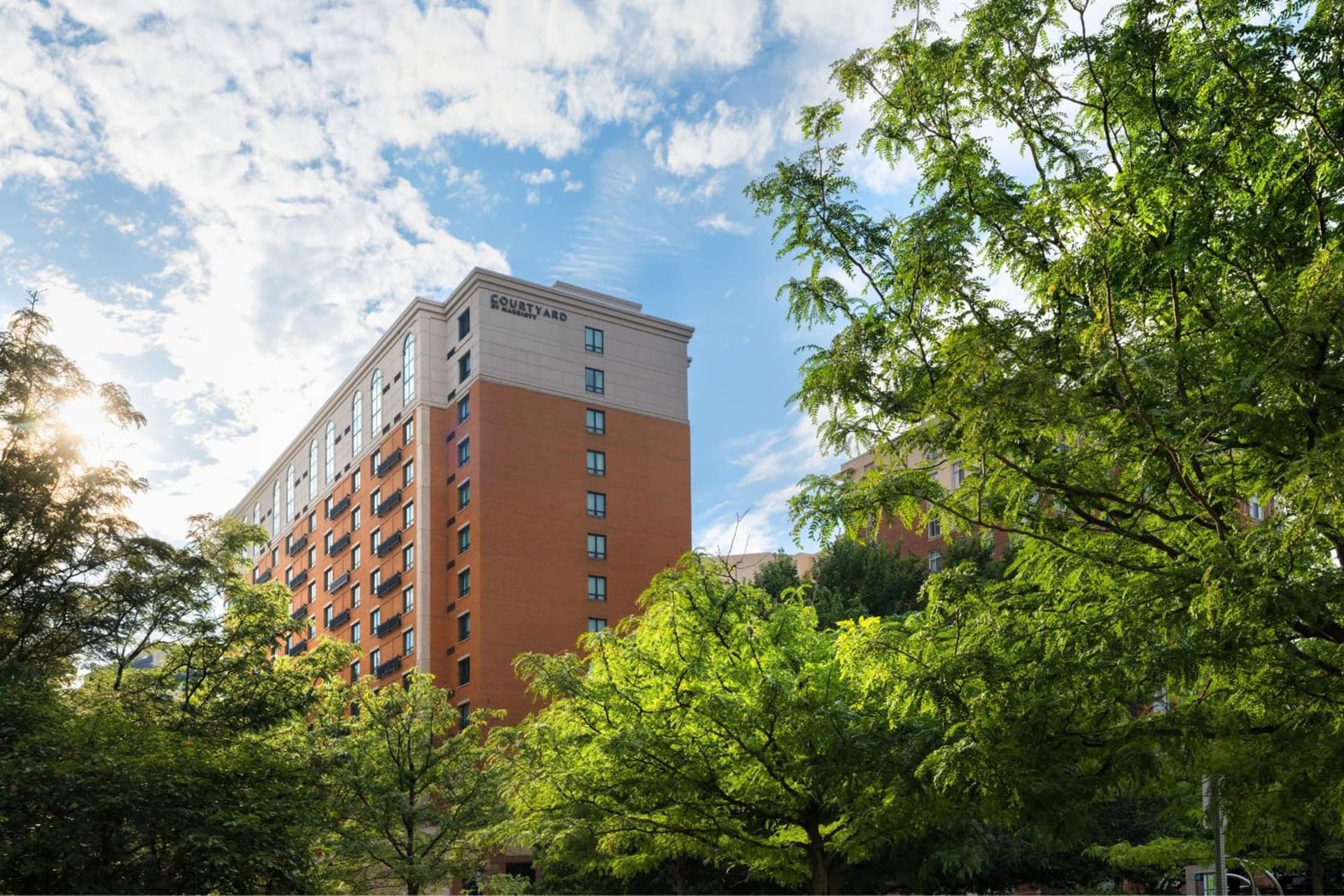 Courtyard by Marriott Washington Capitol Hill/Navy Yard property views in Washington, DC — gallery photo 3