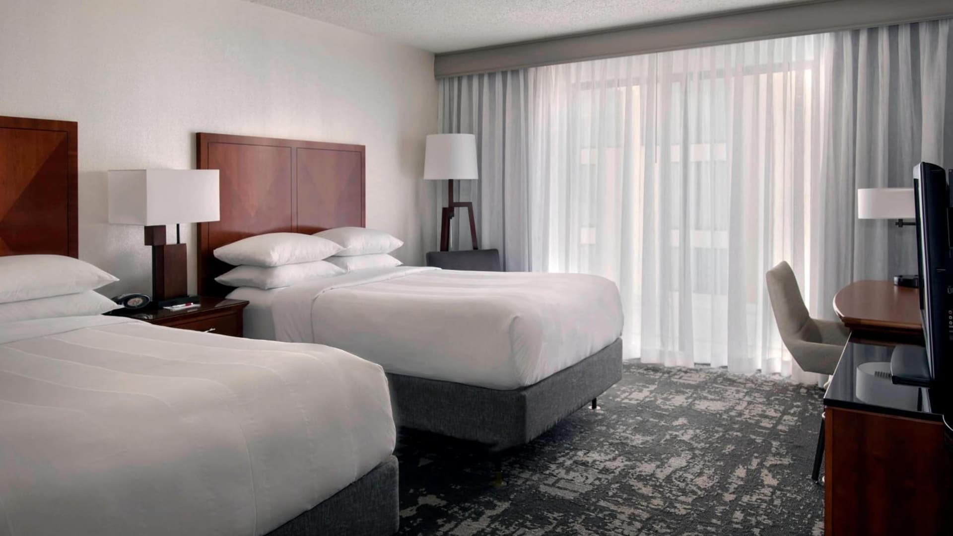 Marriott Park Ridge interior in Park Ridge, NJ — gallery photo 2