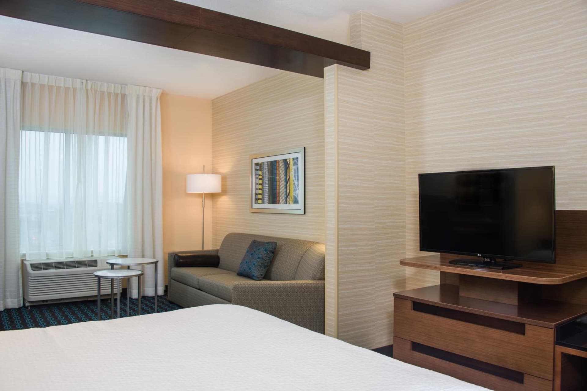 Fairfield by Marriott Inn & Suites Dayton Downtown gallery photo in Dayton, OH — image 8