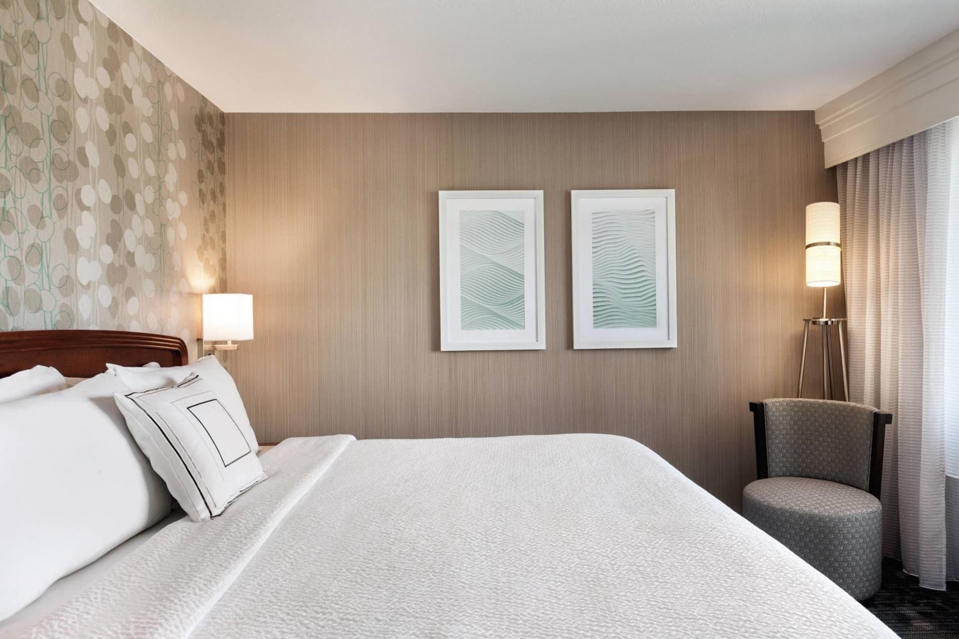 Courtyard By Marriott Salinas Monterey gallery photo in Salinas, CA — image 7
