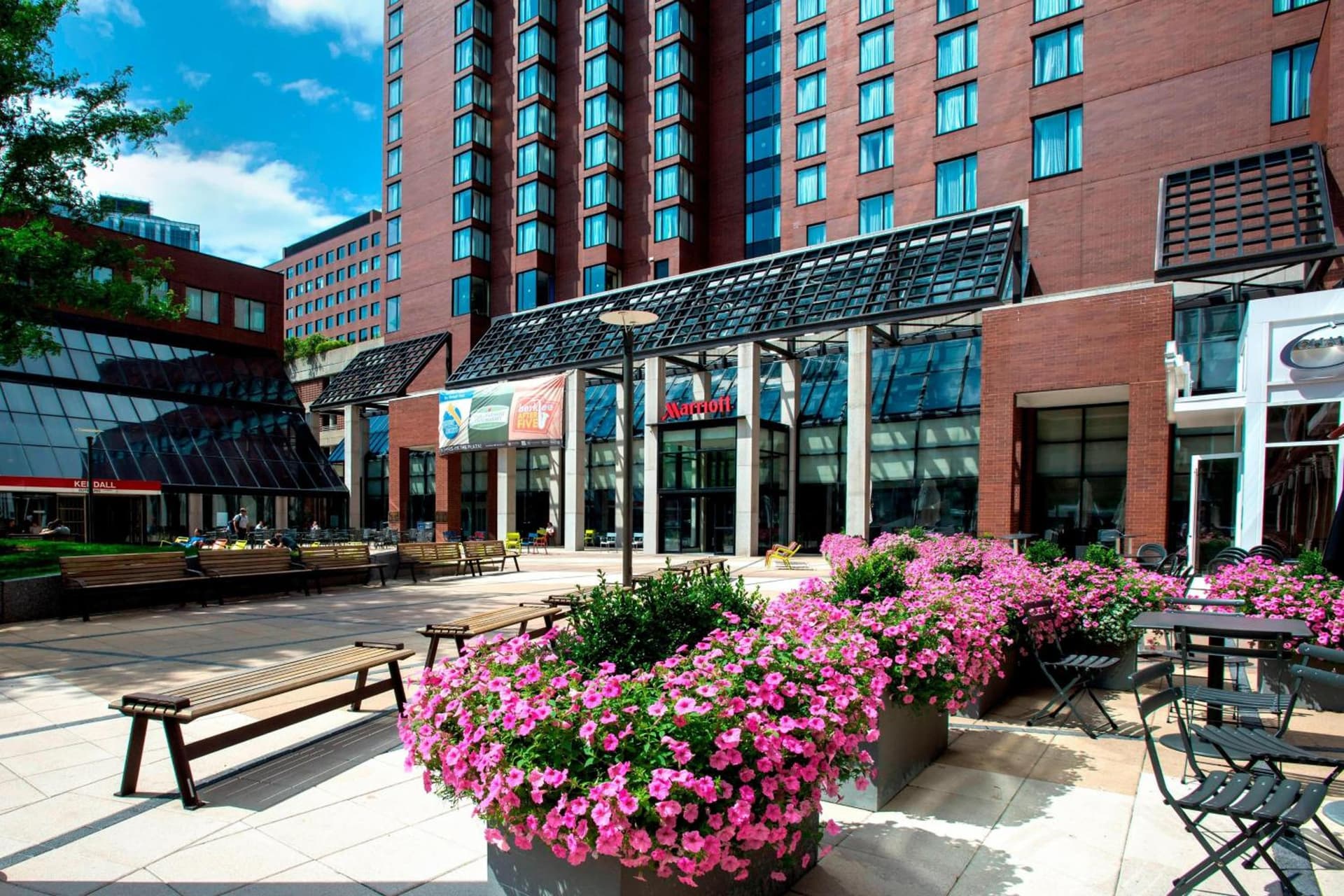 Boston Marriott Cambridge interior in Cambridge, MA — gallery photo 2