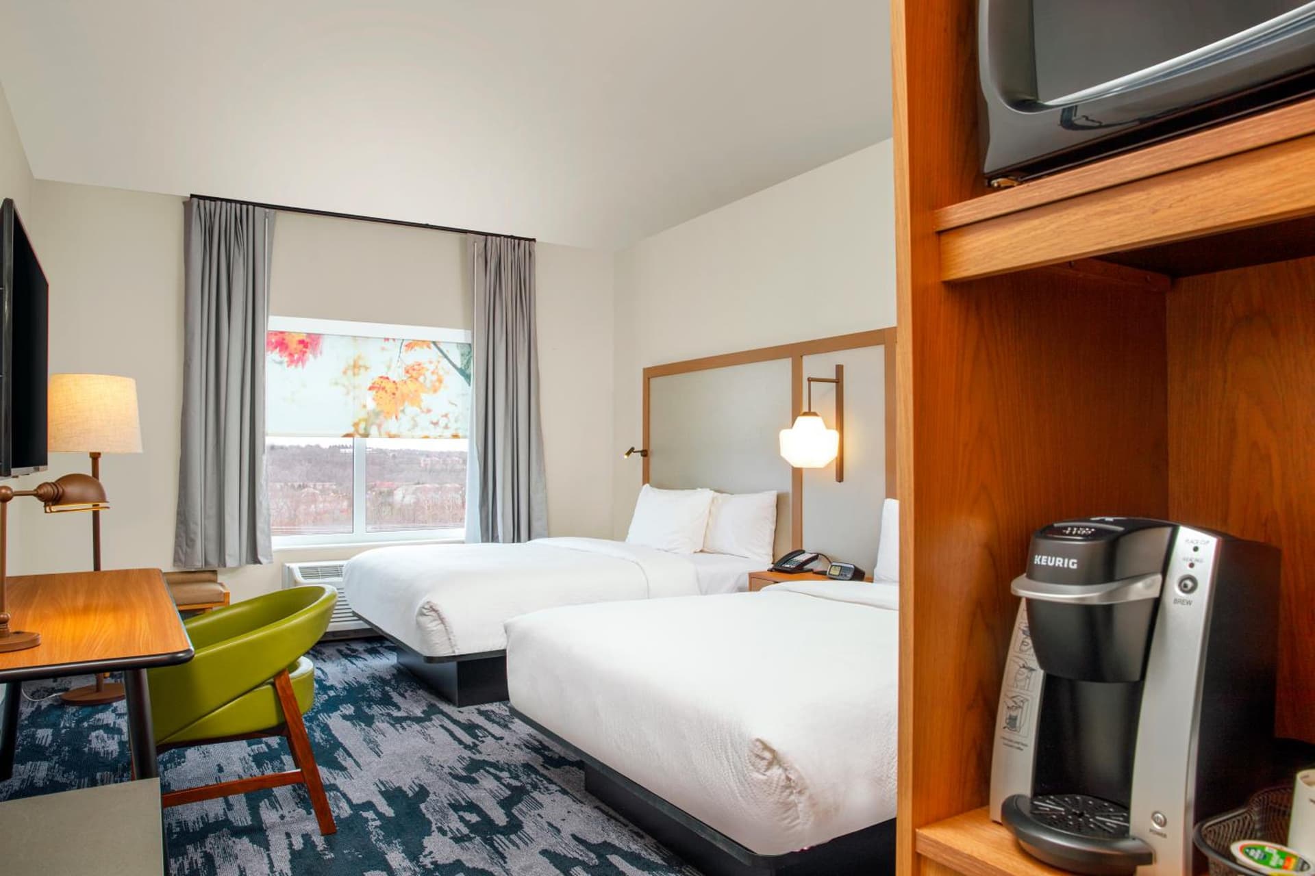 Fairfield by Marriott Inn & Suites Harrisburg West/Mechanicsburg interior in Mechanicsburg, PA — gallery photo 2