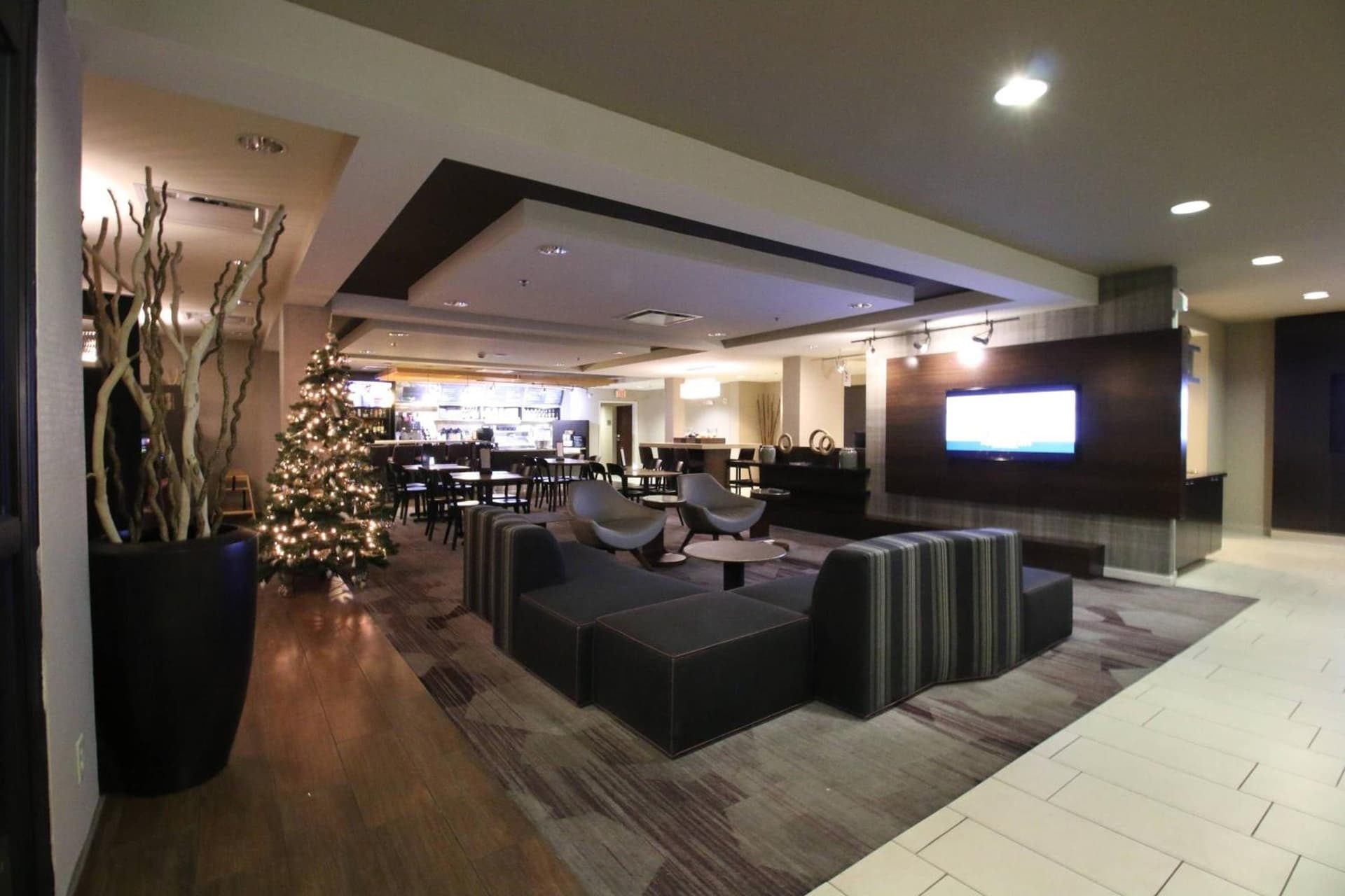 Courtyard by Marriott Indianapolis South property views in Indianapolis, IN — gallery photo 3