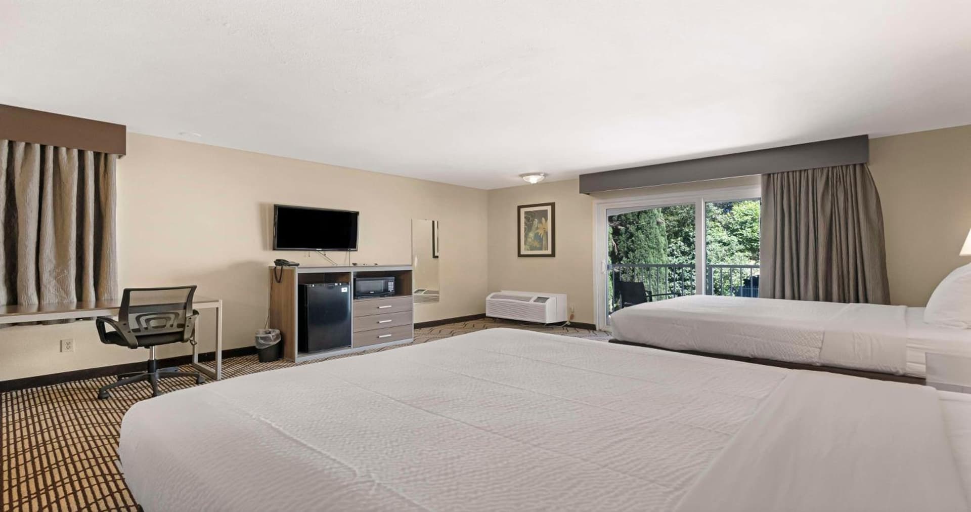 SureStay Plus Hotel by Best Western Sacramento North gallery photo in Sacramento, CA — image 18