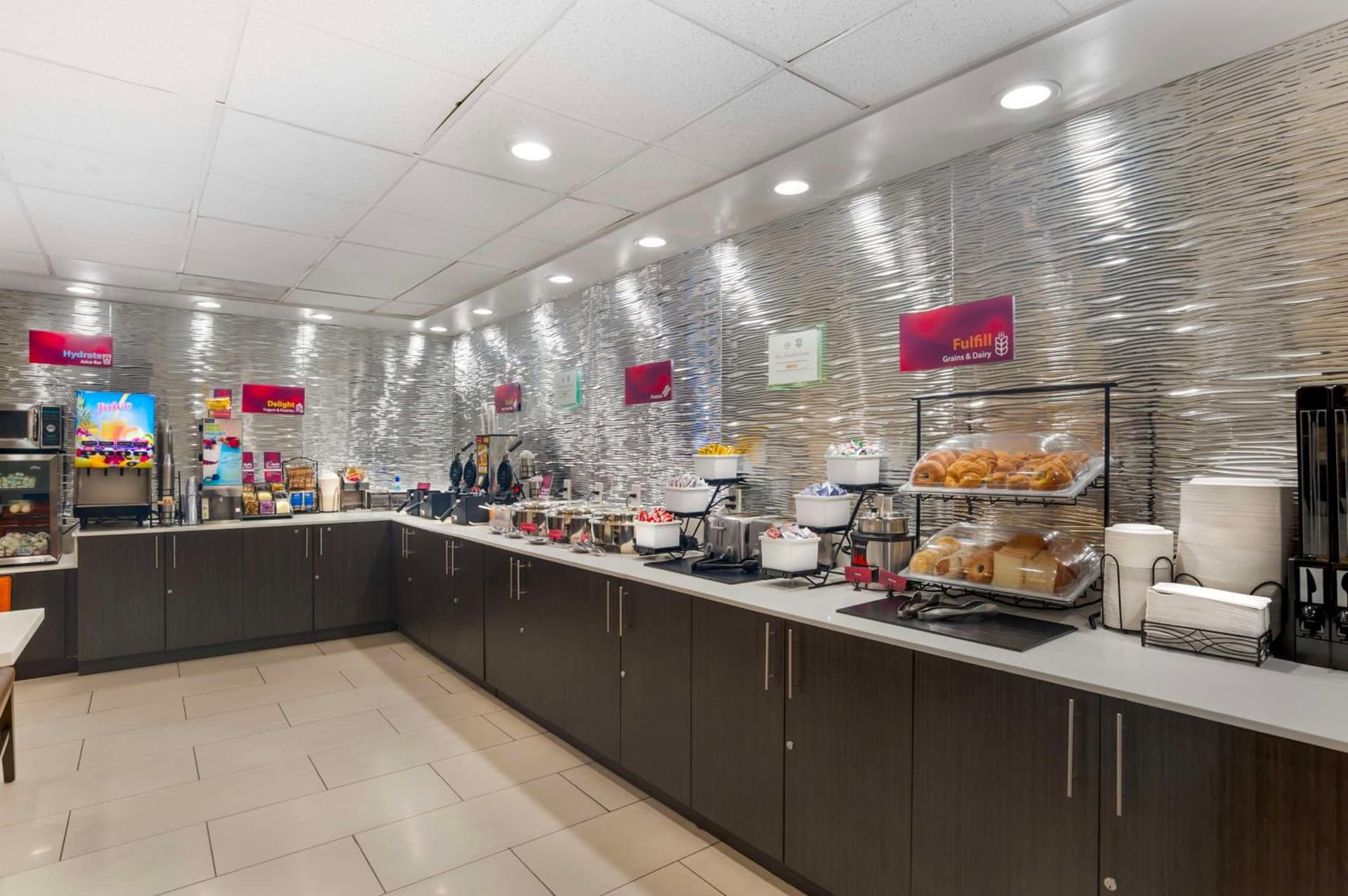 Best Western Plus Commerce Hotel gallery photo in Los Angeles, CA — image 40