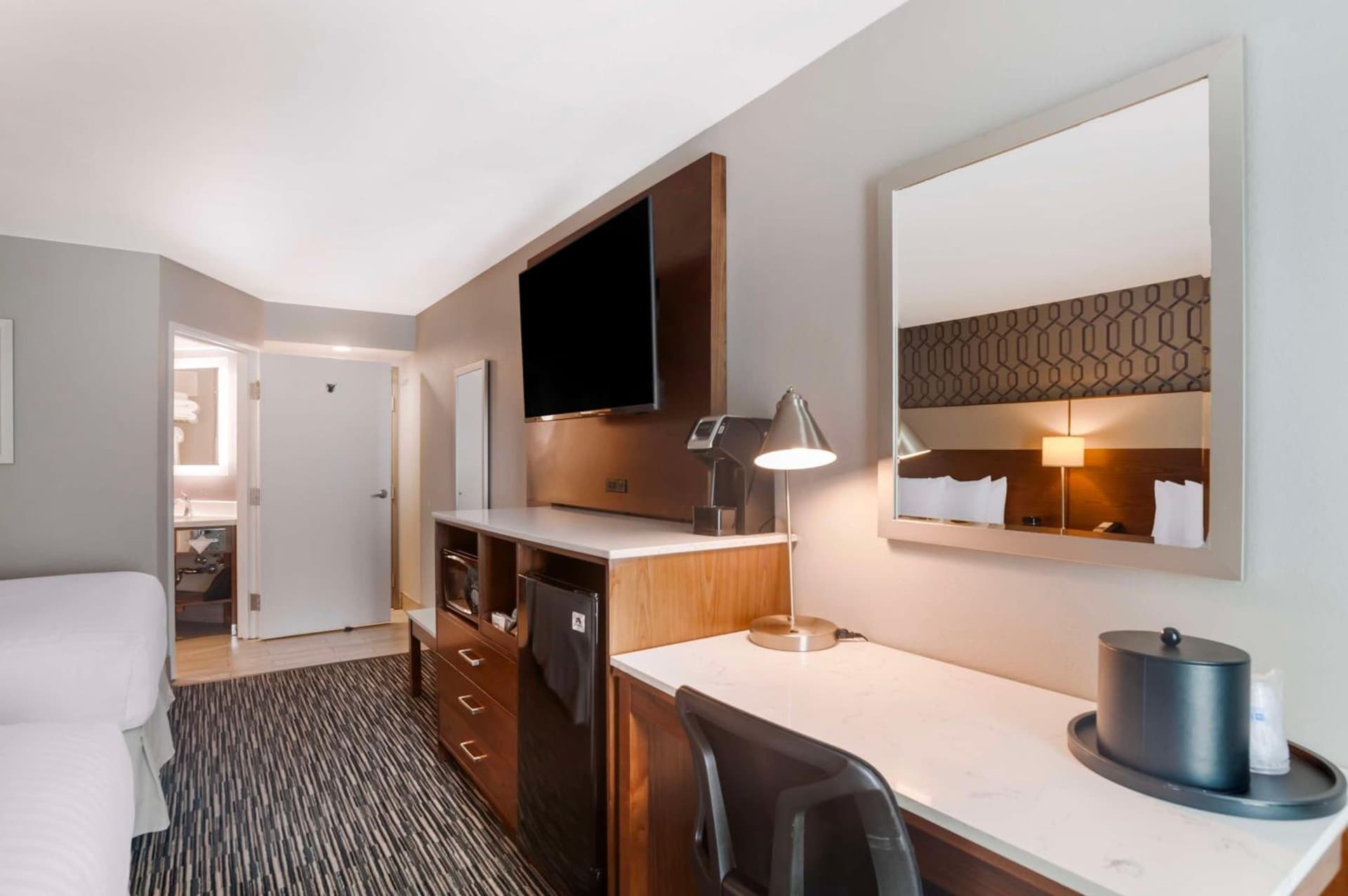 Best Western Plus Commerce Hotel gallery photo in Los Angeles, CA — image 86