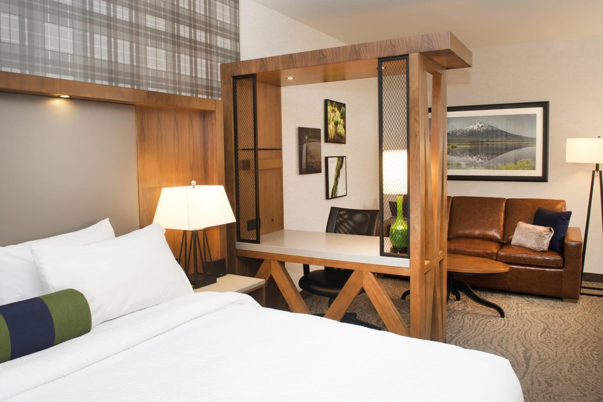 SpringHill Suites by Marriott Bend gallery photo in Bend, OR — image 6