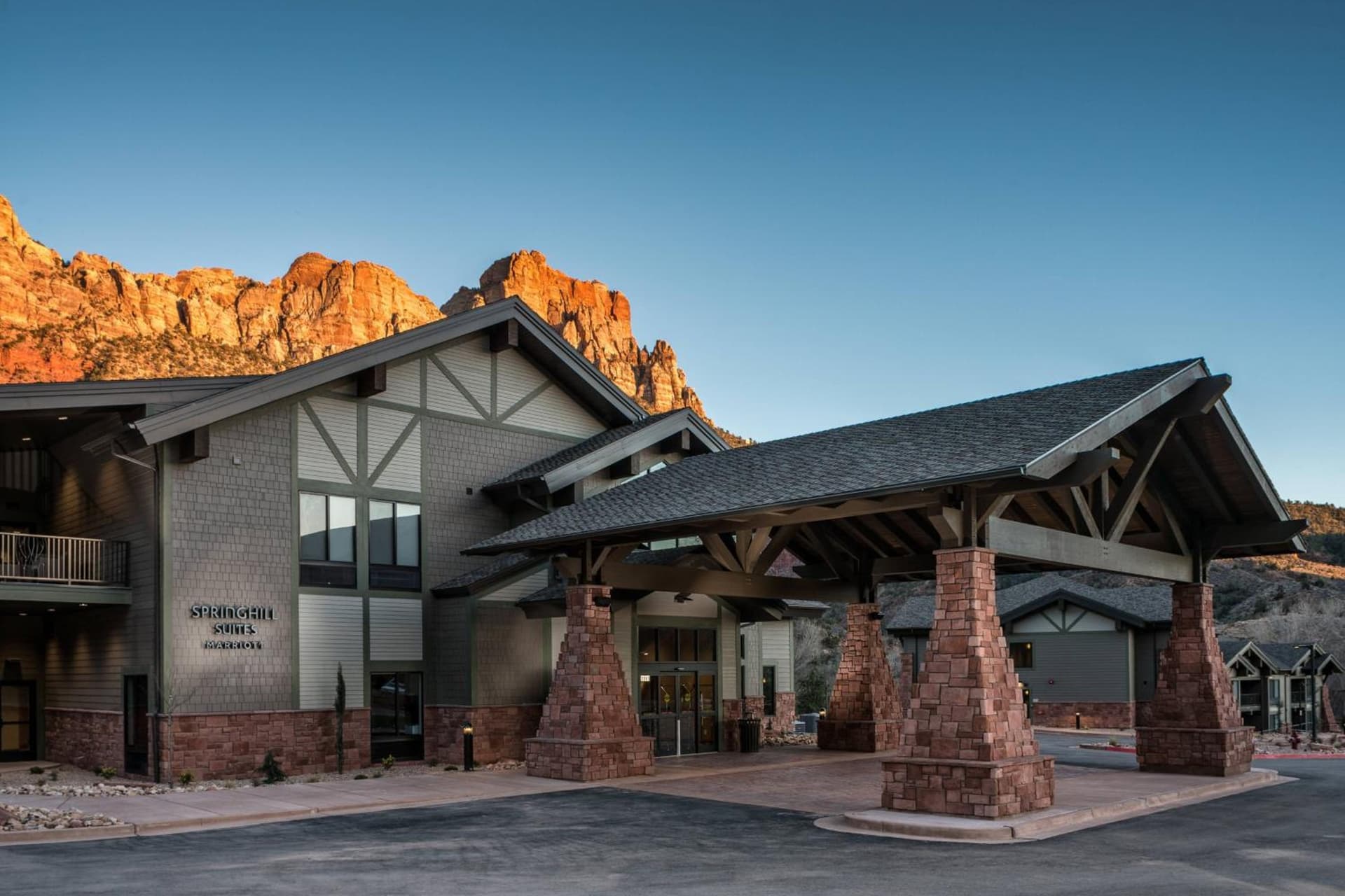 SpringHill Suites by Marriott Springdale Zion National Park property views in Springdale, UT — gallery photo 3