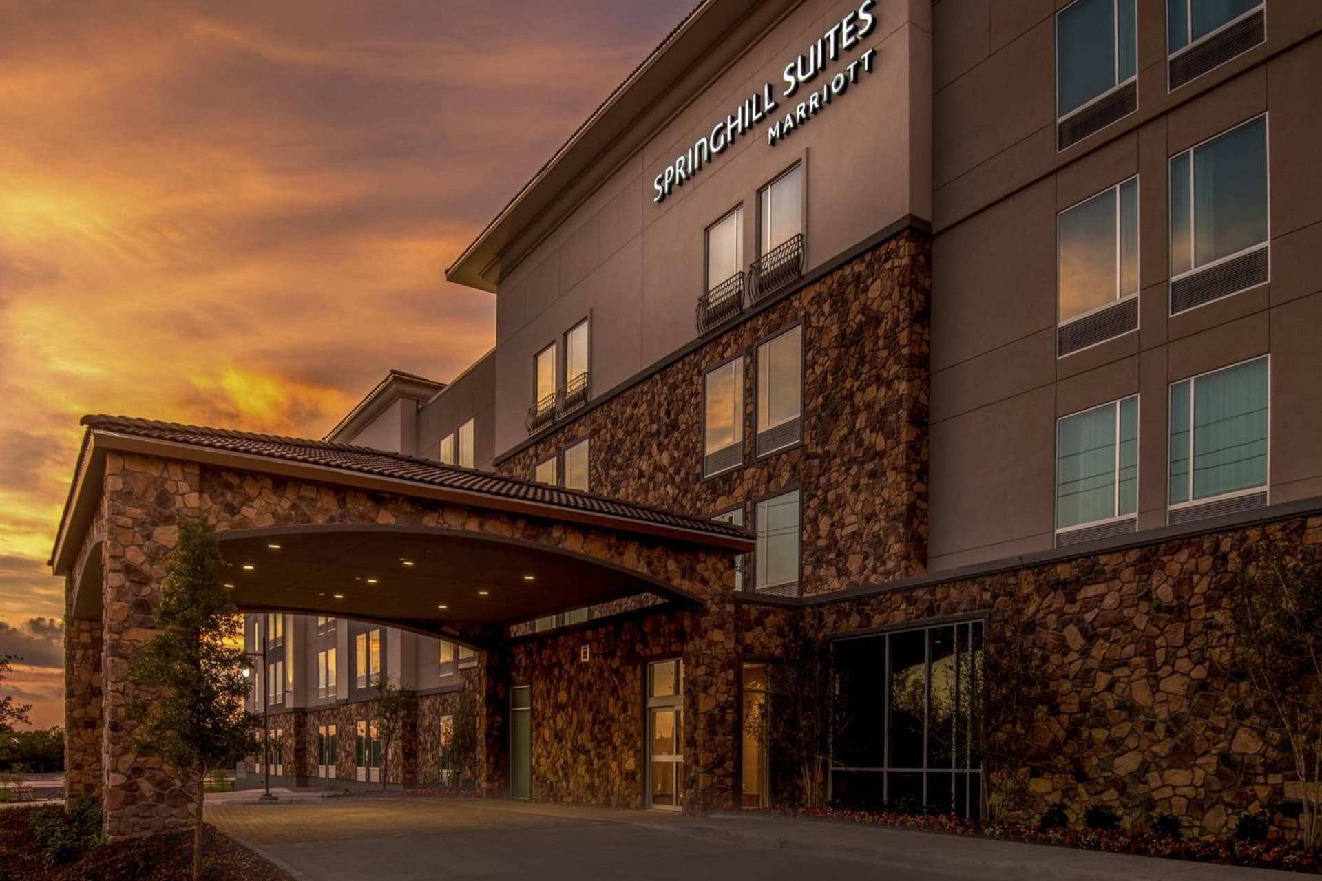 SpringHill Suites by Marriott Dallas Rockwall interior in Rockwall, TX — gallery photo 2