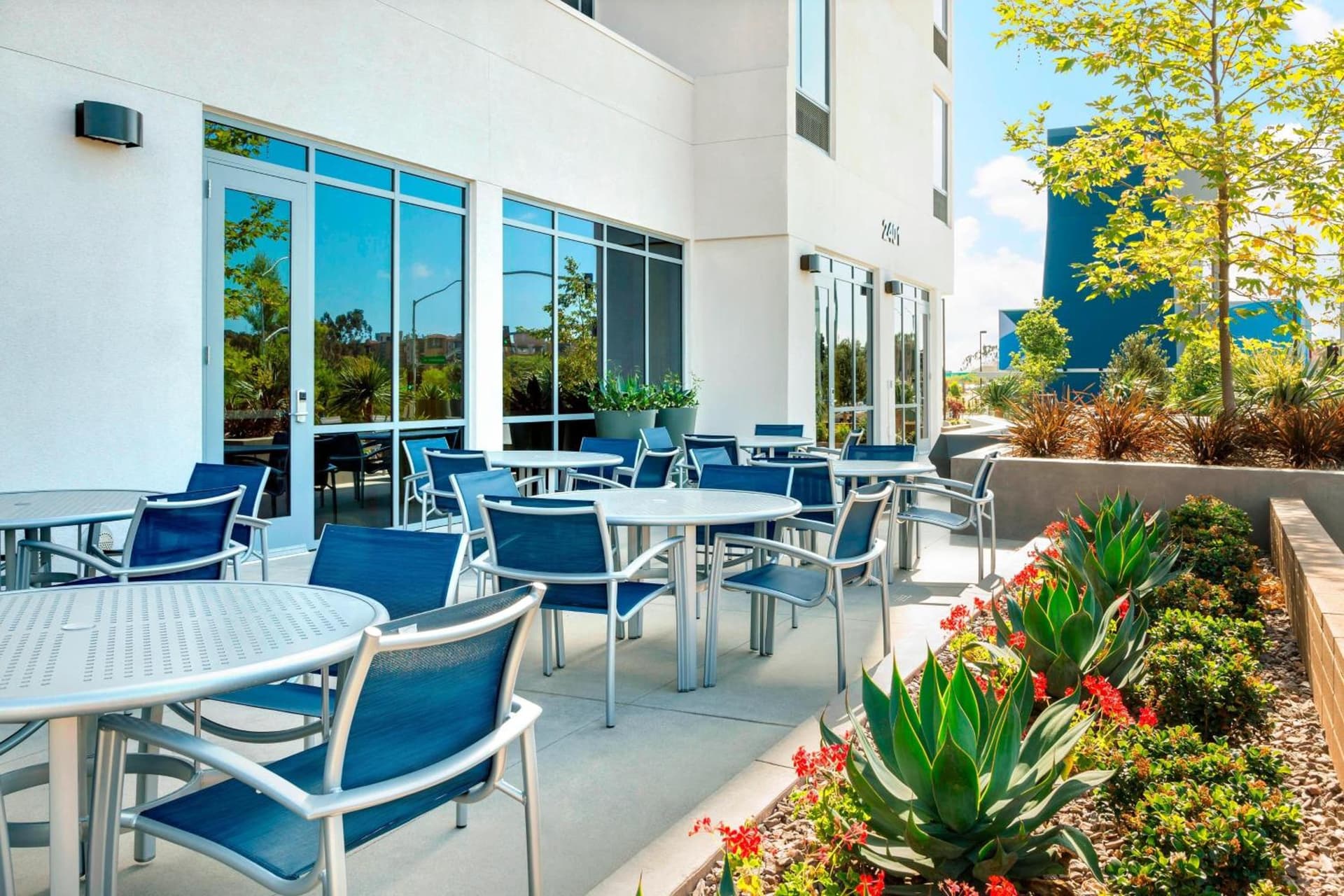 SpringHill Suites by Marriott San Diego Mission Valley gallery photo in San Diego, CA — image 4