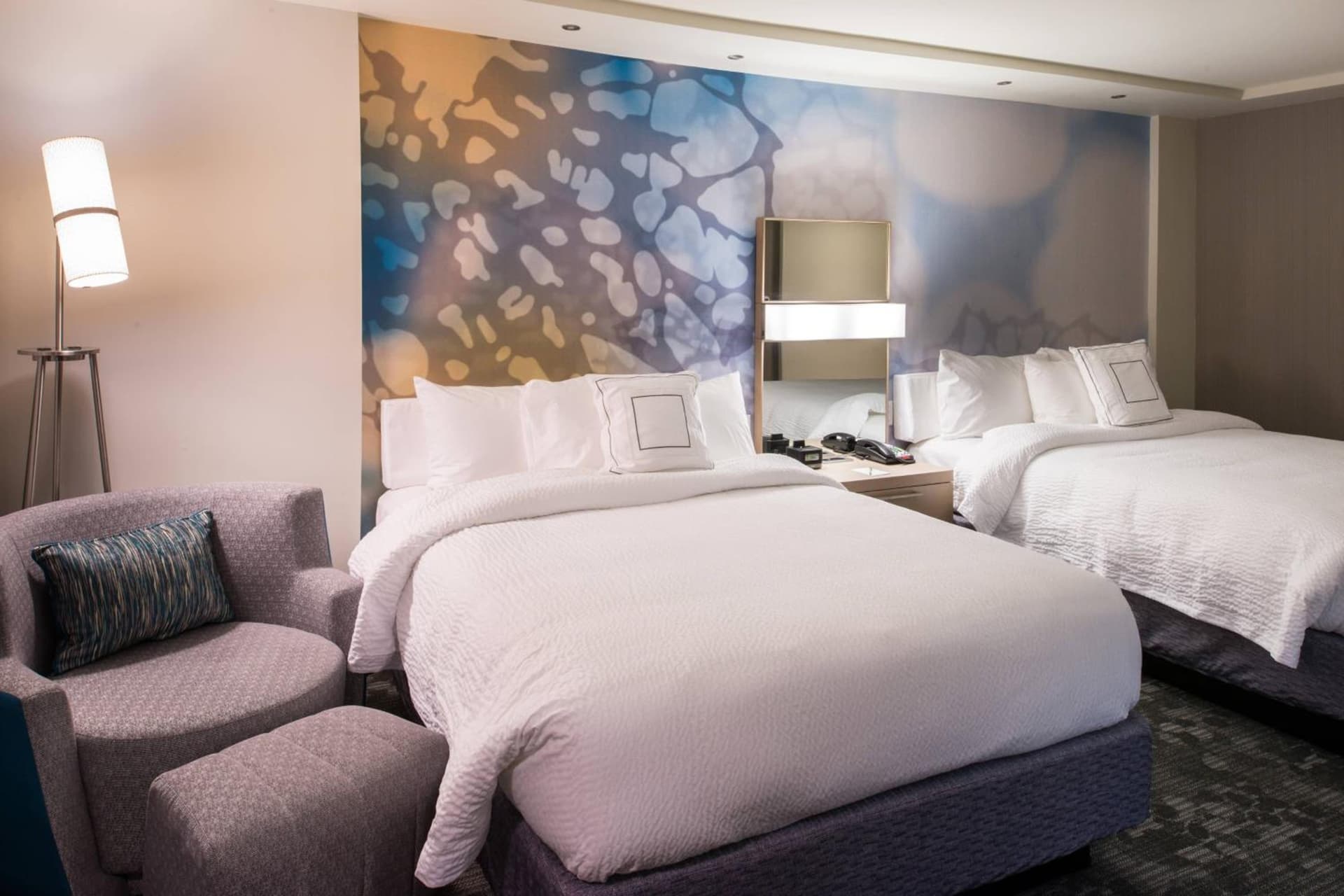 Courtyard by Marriott Jacksonville interior in Jacksonville, NC — gallery photo 2