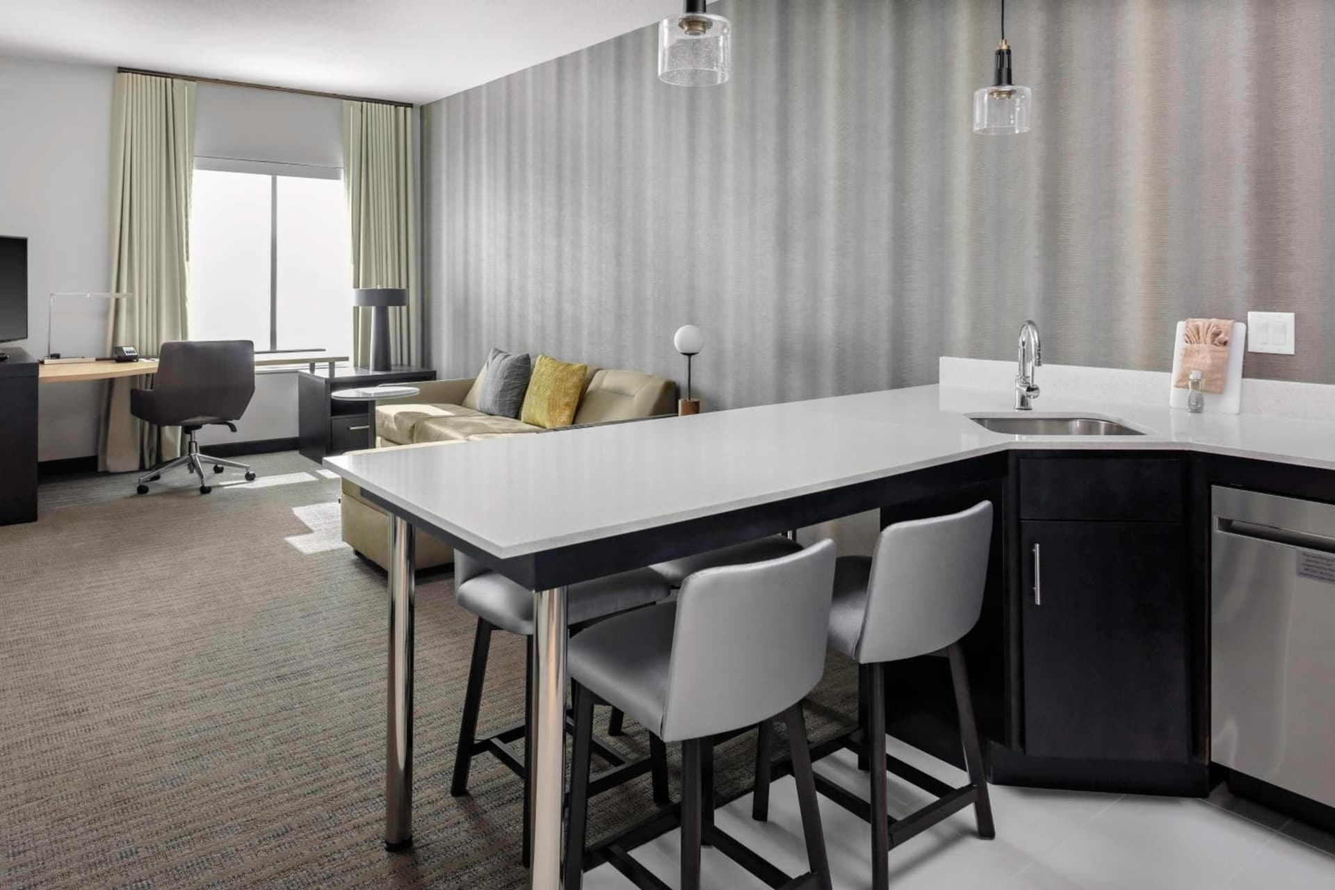 Residence Inn by Marriott Phoenix Mesa East gallery photo in Mesa, AZ — image 10