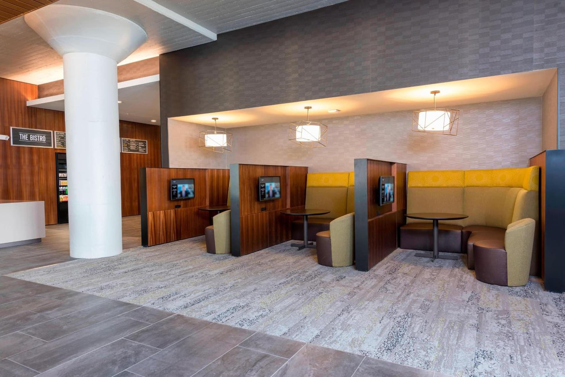 Courtyard by Marriott Waterloo Cedar Falls gallery photo in Waterloo, IA — image 6