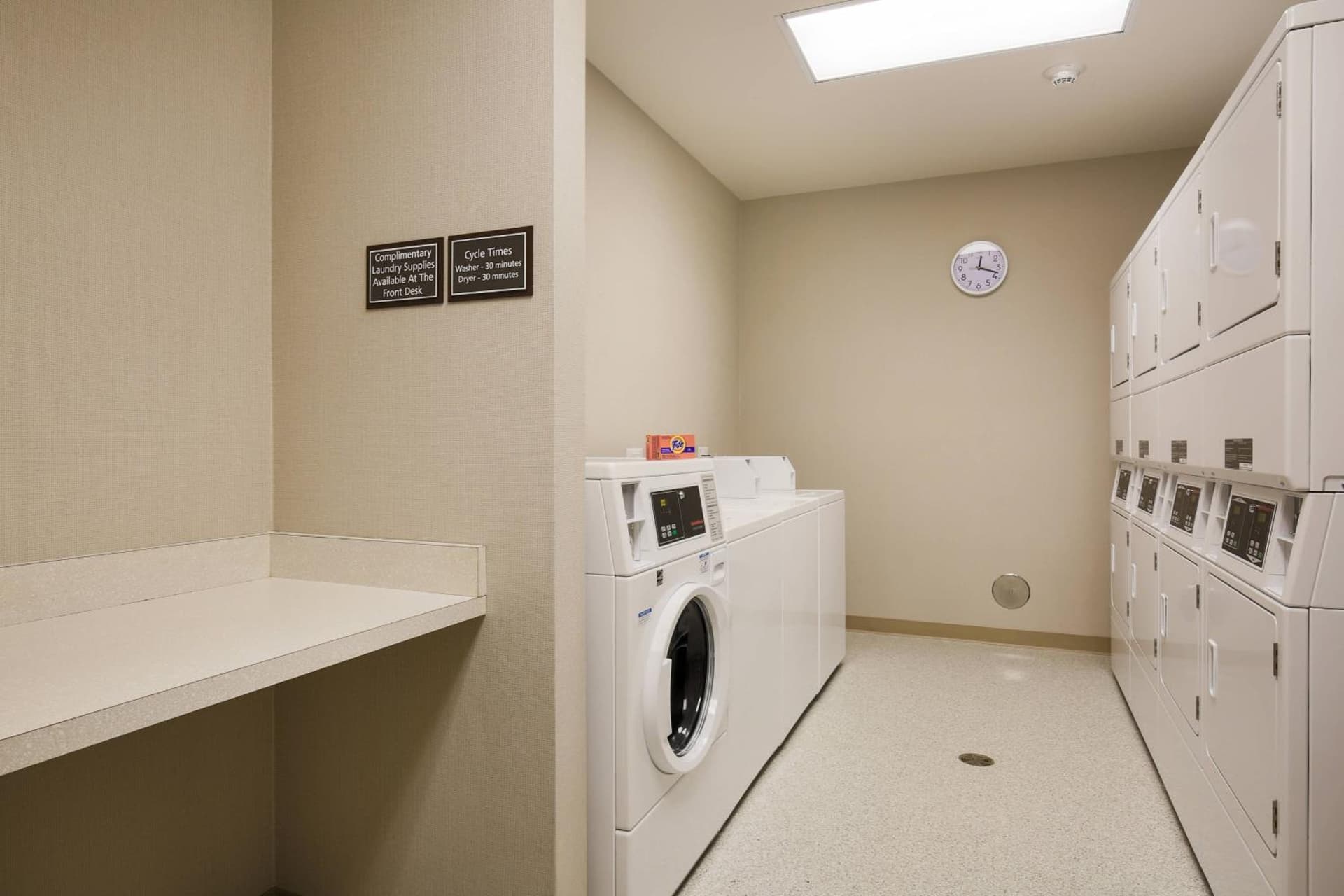 SpringHill Suites by Marriott San Jose Airport gallery photo in San Jose, CA — image 19