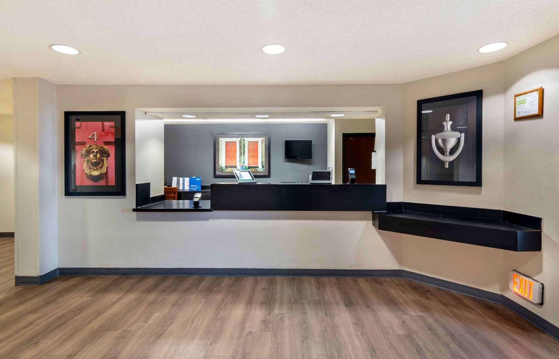 Extended Stay America Suites - Kansas City - South property views in Kansas City, MO — gallery photo 3