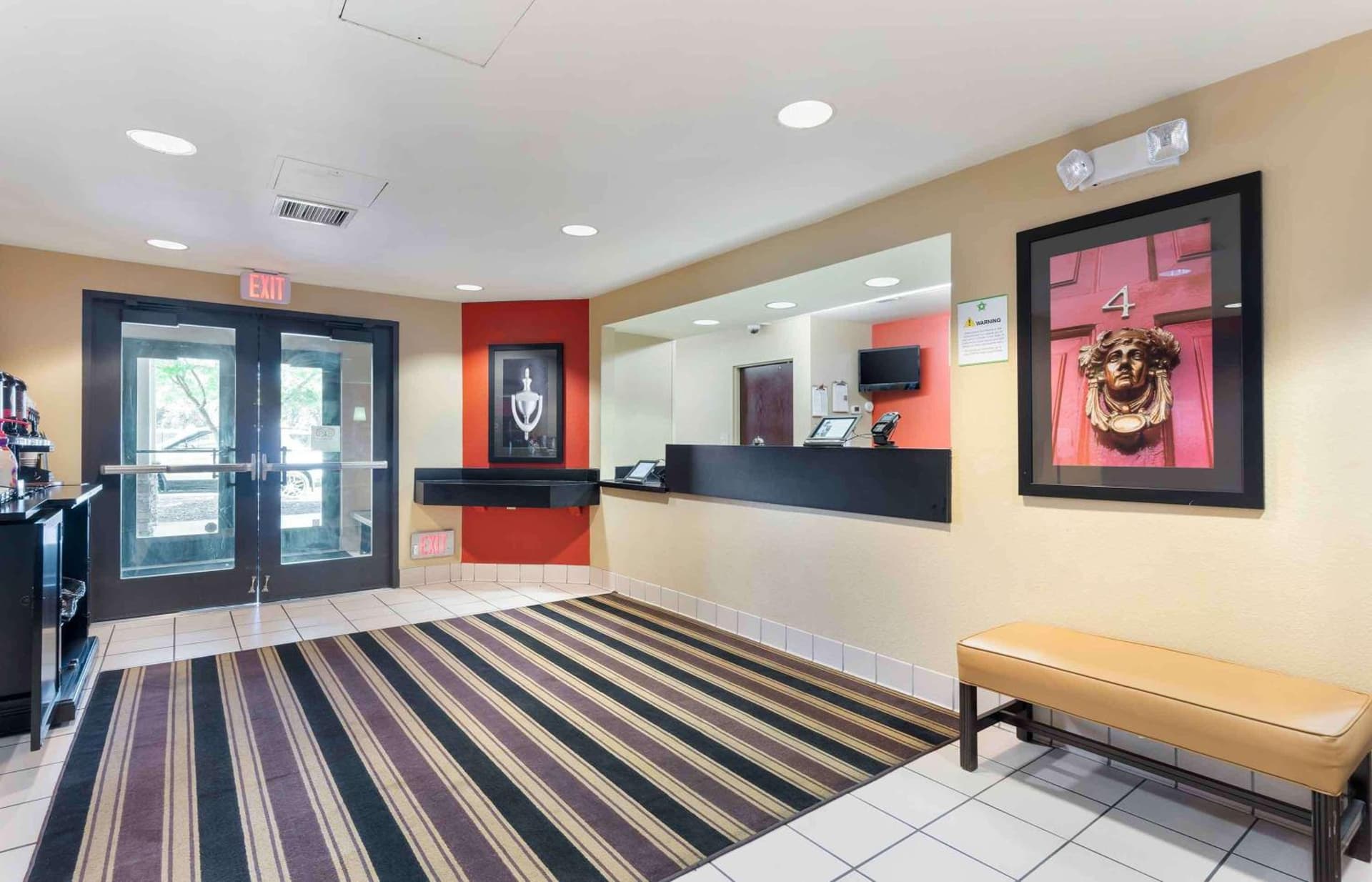 Extended Stay America Suites - Livermore - Airway Blvd property views in Livermore, CA — gallery photo 3