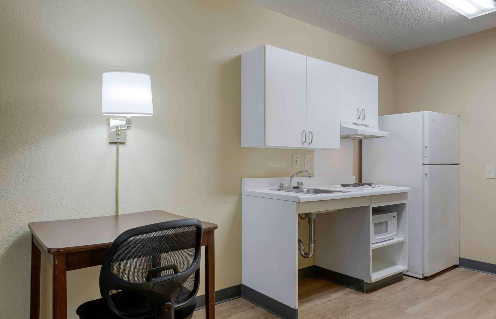 Extended Stay America Suites - San Diego - Oceanside gallery photo in Oceanside, CA — image 11