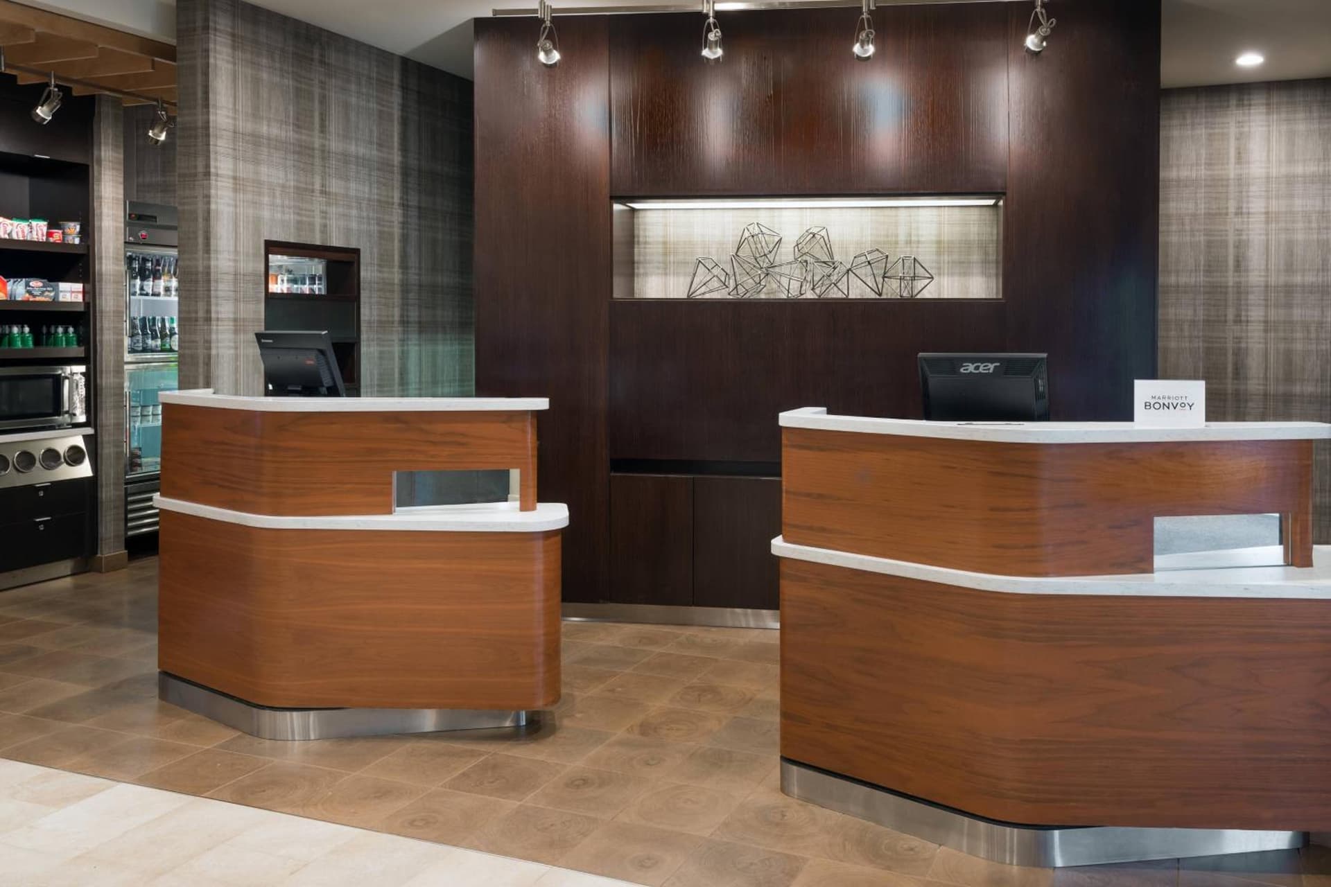 Courtyard by Marriott Buffalo Airport property views in Cheektowaga — gallery photo 3