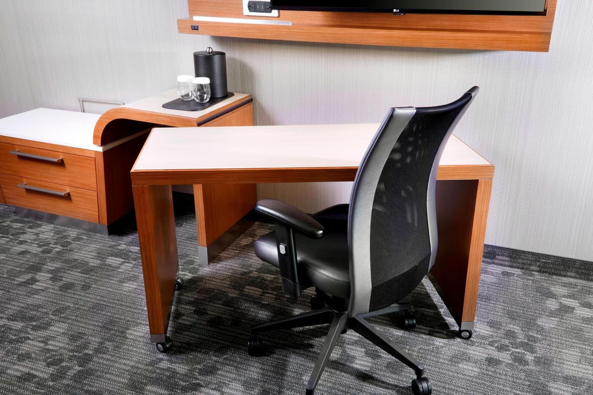 Courtyard by Marriott Houston Intercontinental Airport gallery photo in Houston, TX — image 23
