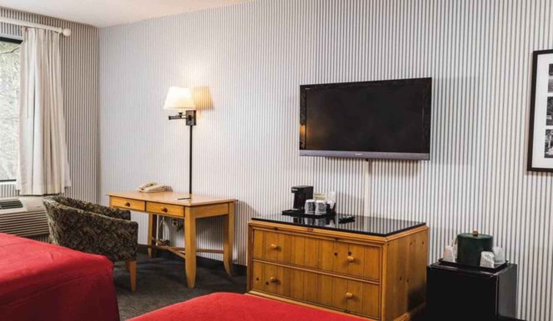 Williamsburg Woodlands Hotel & Suites, an official Colonial Williamsburg Hotel gallery photo in Williamsburg, VA — image 58