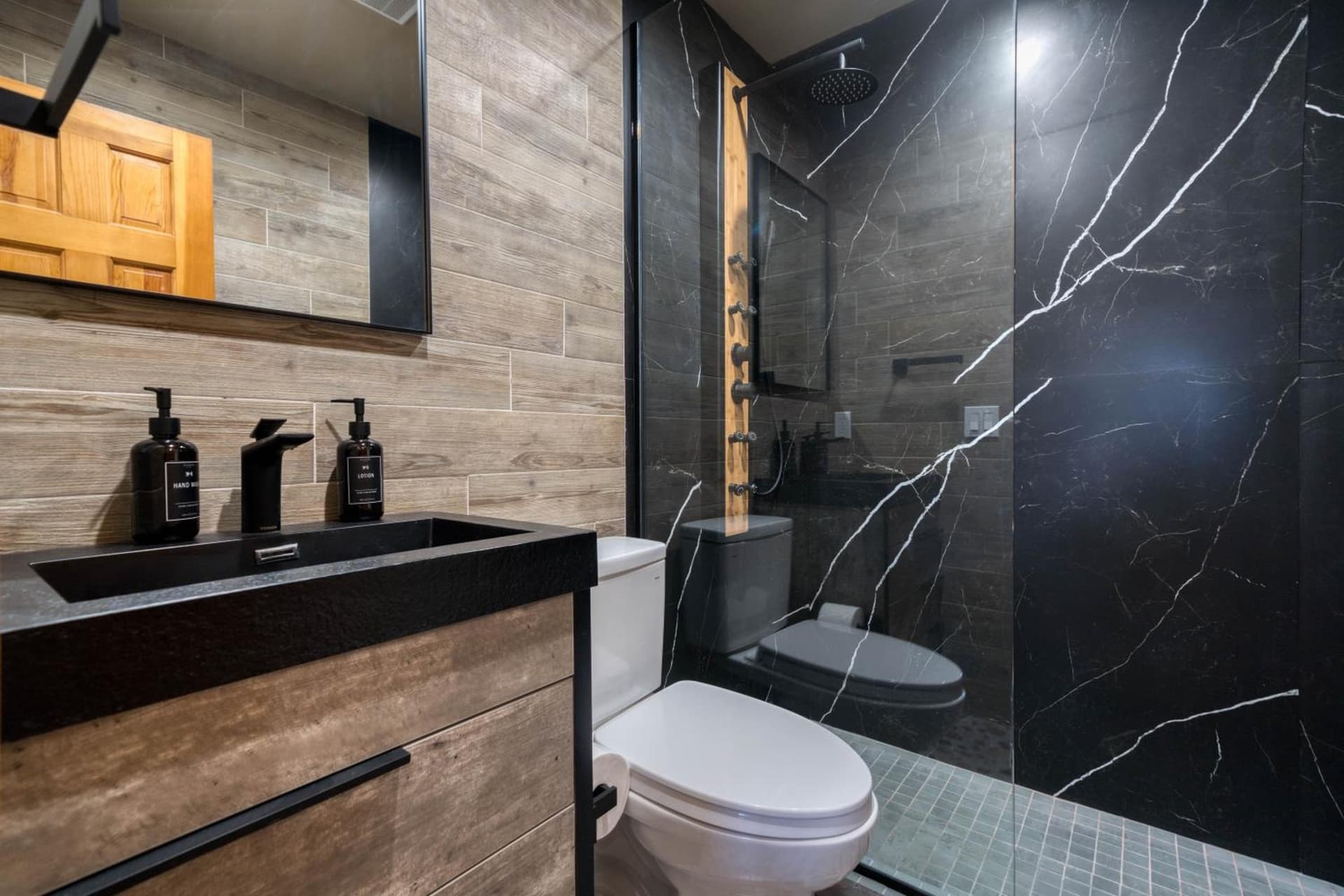 The Haüs Windham - Spacious Suites, Hot Tub, Mountain Views! gallery photo in Windham — image 14