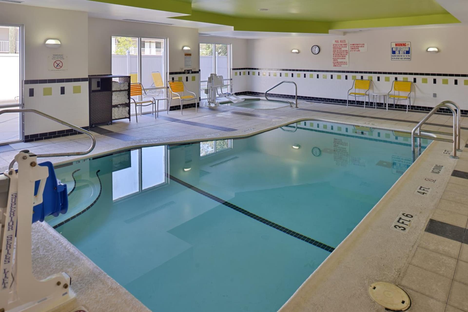 Fairfield Inn & Suites Kingsland interior in Kingsland, GA — gallery photo 2