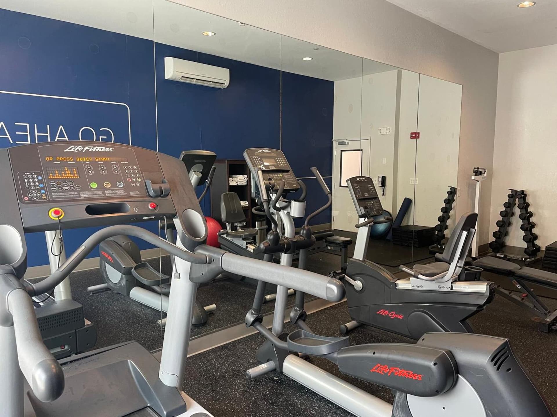 Holiday Inn Express and Suites Montgomery by IHG gallery photo in Montgomery — image 34
