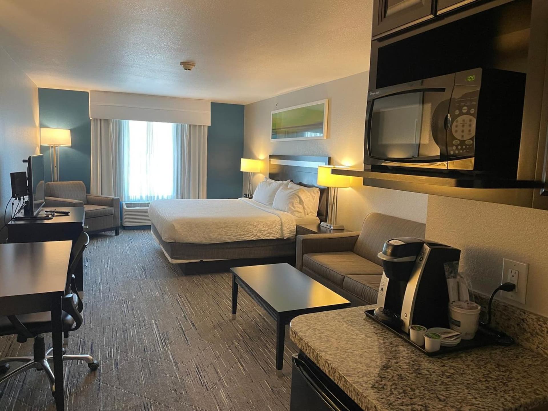 Holiday Inn Express and Suites Montgomery by IHG gallery photo in Montgomery — image 54