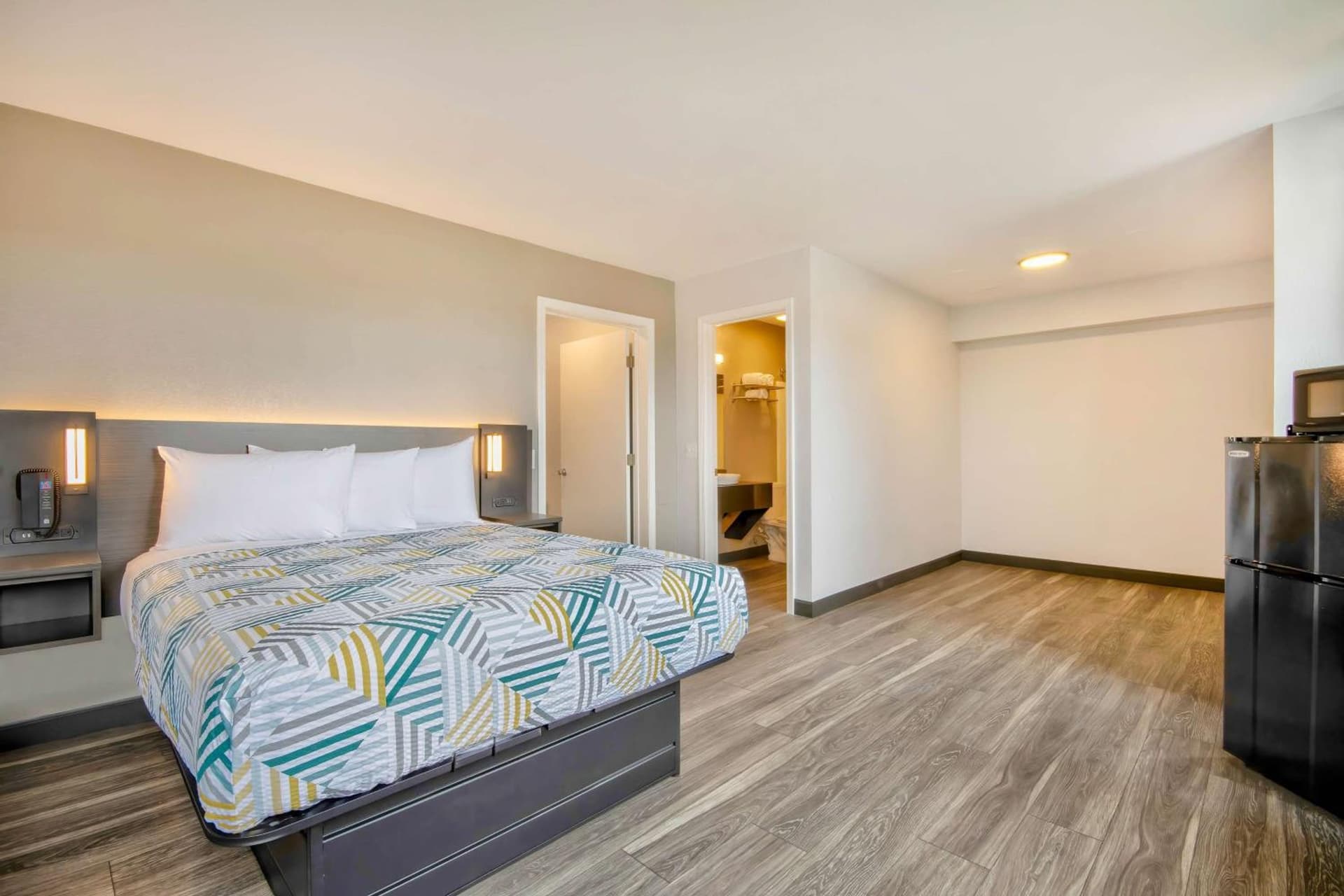 Motel 6-Marina, CA - Monterey gallery photo in Marina, CA — image 10
