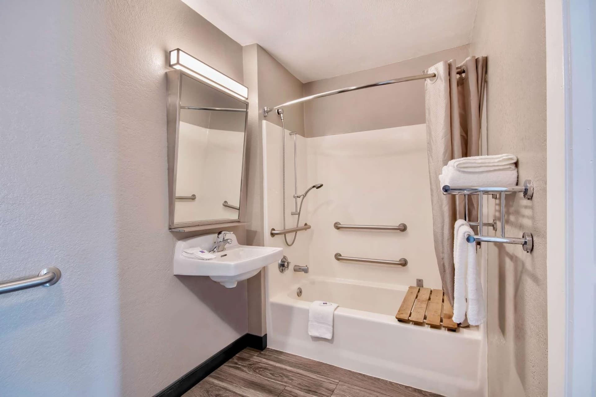 Motel 6-Marina, CA - Monterey gallery photo in Marina, CA — image 25