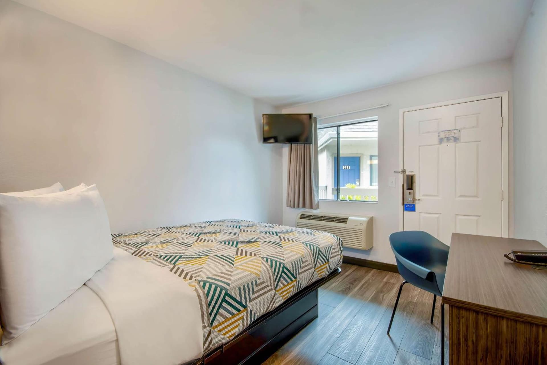 Motel 6-Marina, CA - Monterey gallery photo in Marina, CA — image 15