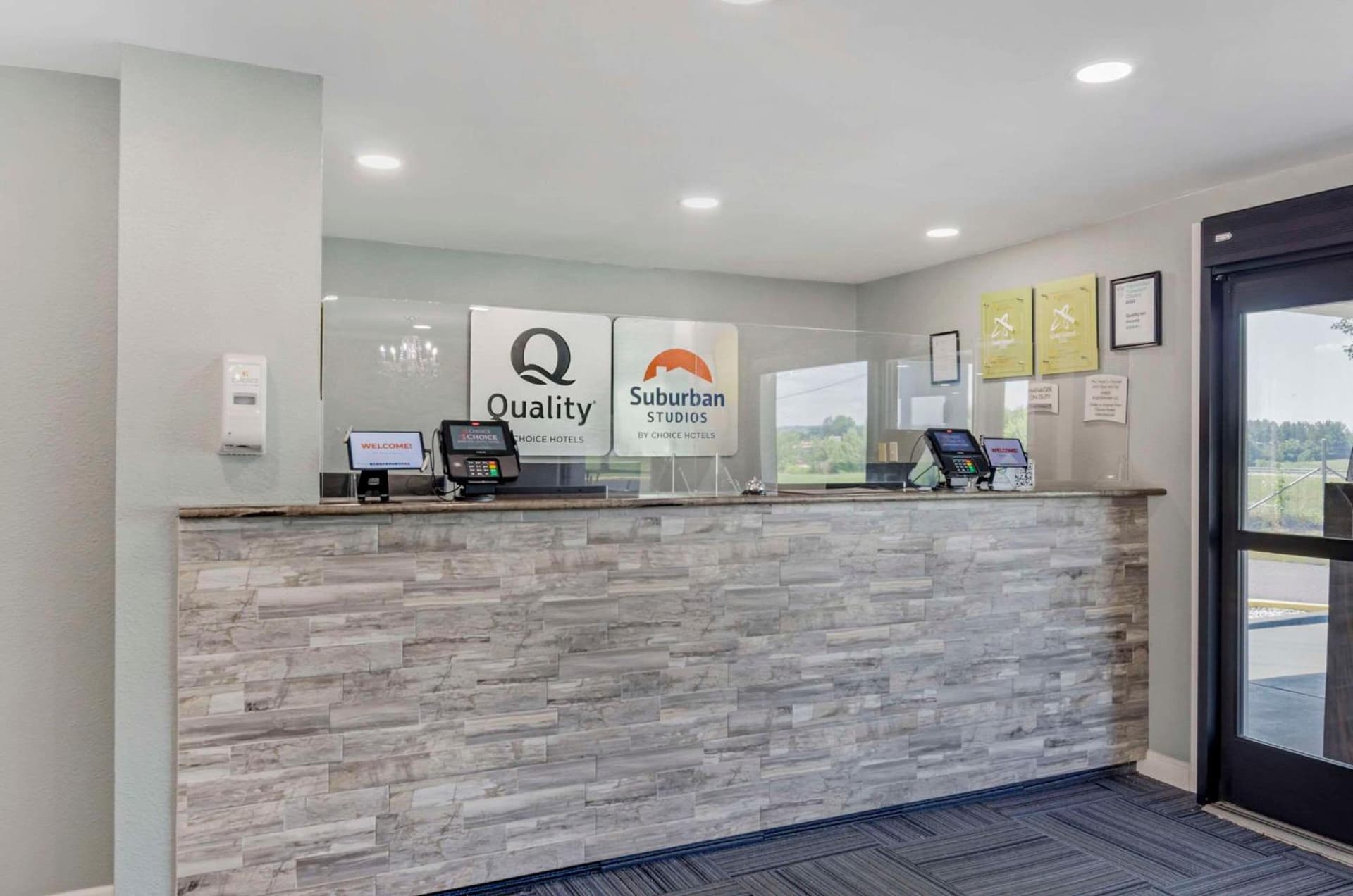 Suburban Studios Verona - Staunton North property views in Staunton, VA — gallery photo 3