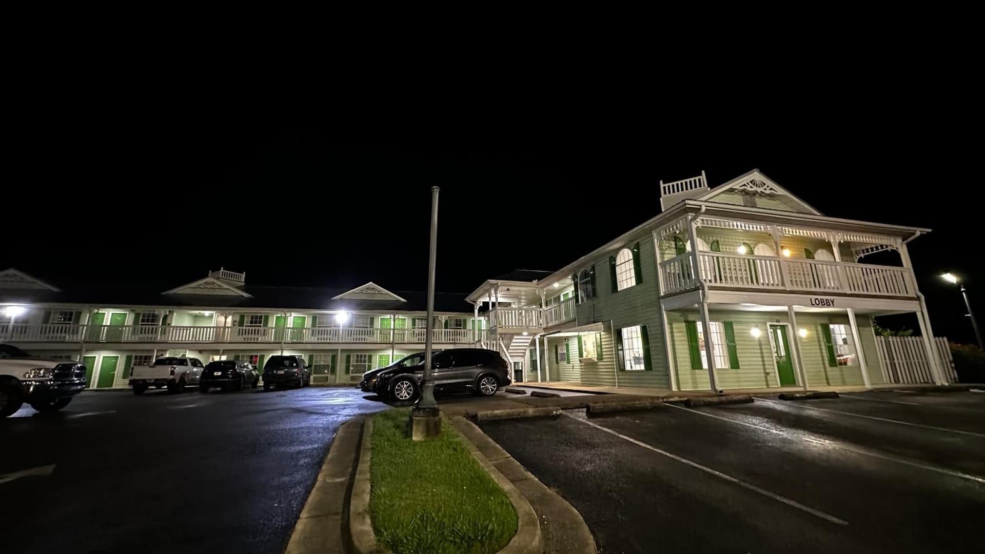 Key West Inn - Chatsworth property views in Chatsworth, GA — gallery photo 3