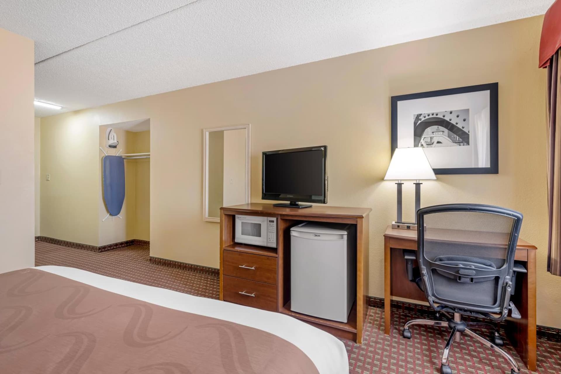 Quality Inn & Suites Lincoln South gallery photo in Lincoln, NE — image 17